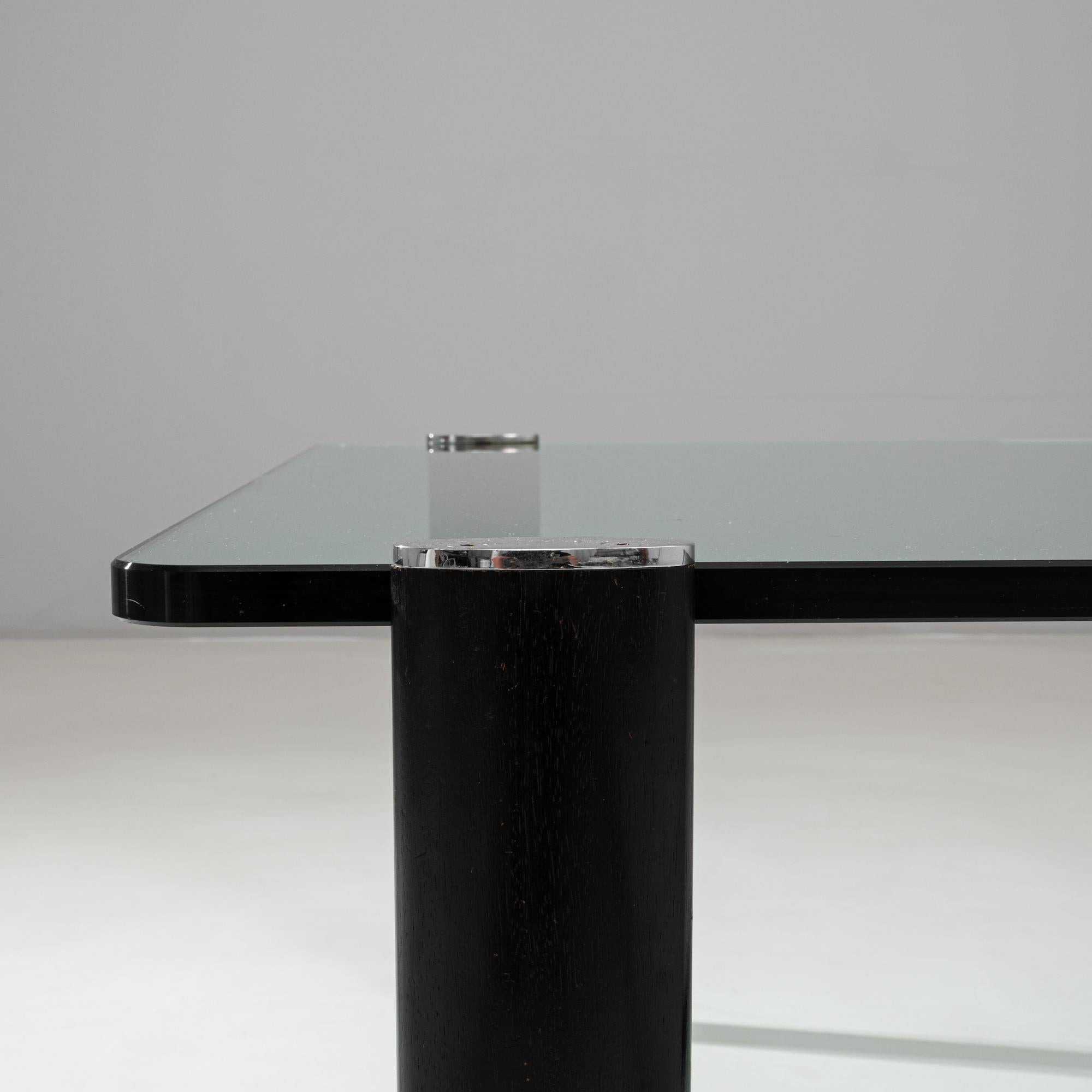 Table basse italienne en verre du 20e siècle sur base en bois en vente 12