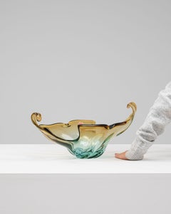 20th Century Italian Glass Plateau, Clear and Functional Design