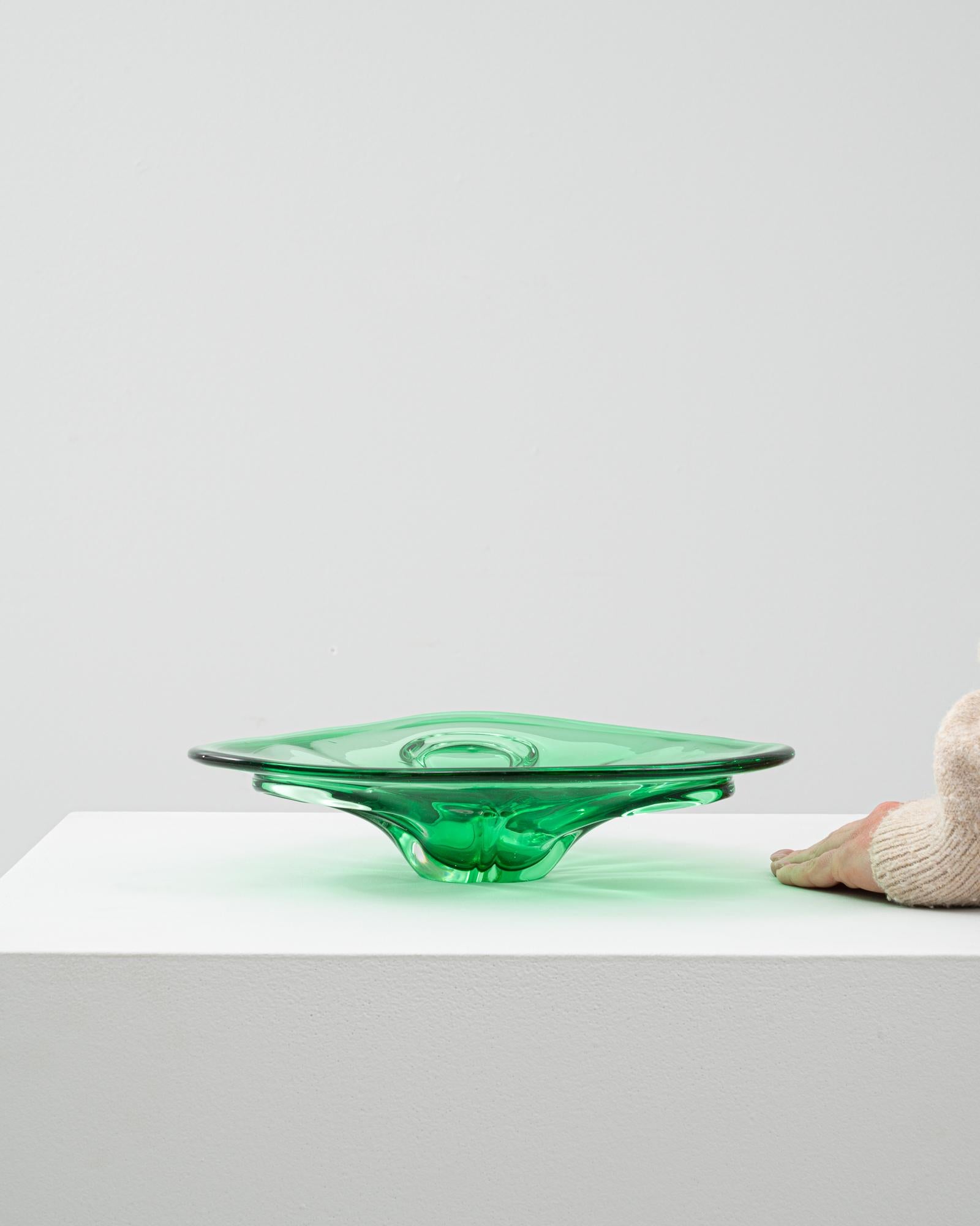 20th Century Italian Glass Plateau In Good Condition For Sale In High Point, NC