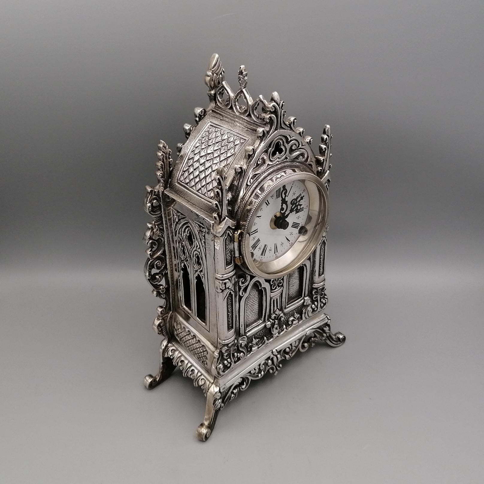 20th Century Italian Gothic revival Silver Table Clock In Excellent Condition For Sale In VALENZA, IT