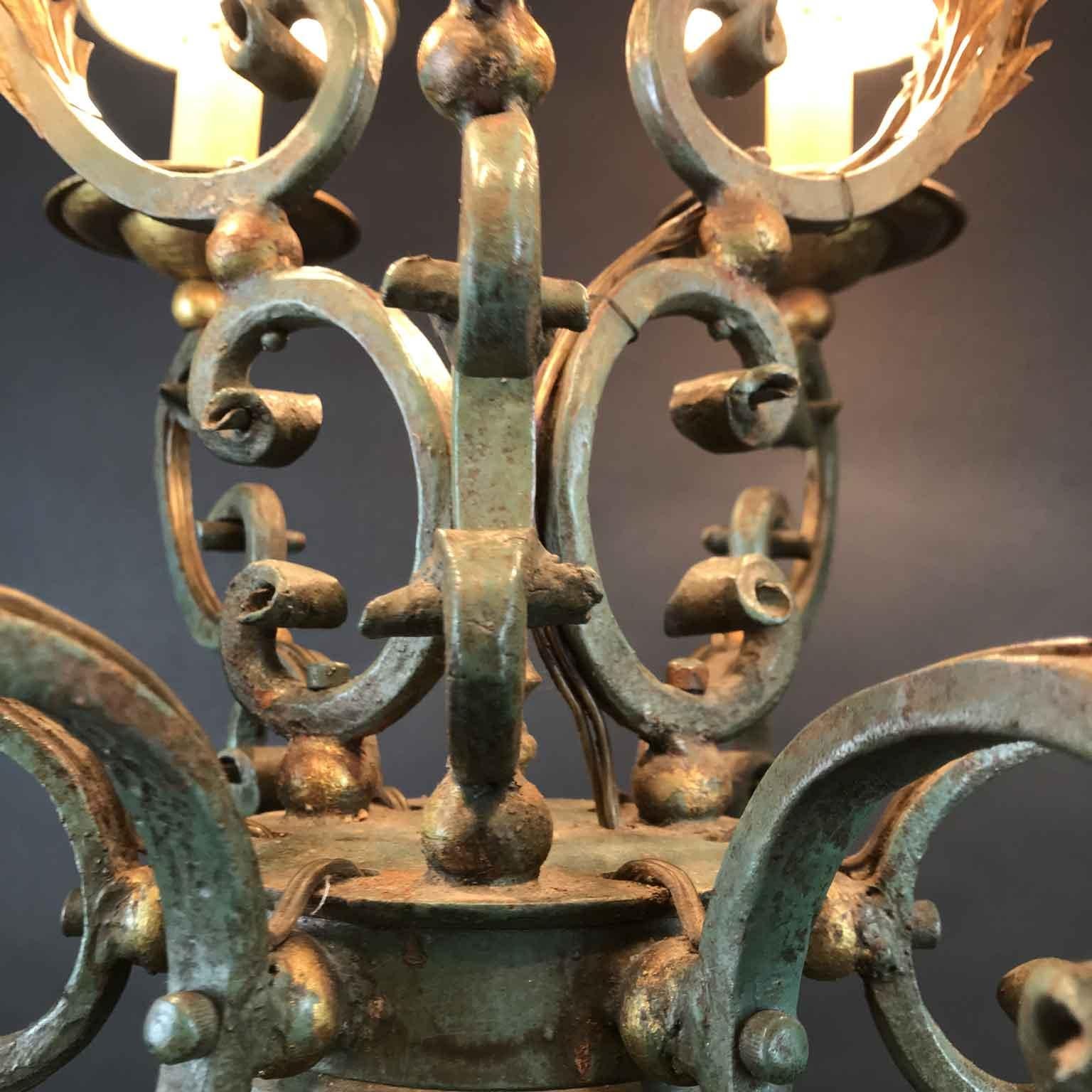 20th Century Italian Gray Painted Gilt-Leaf Wrought Iron Chandelier 13