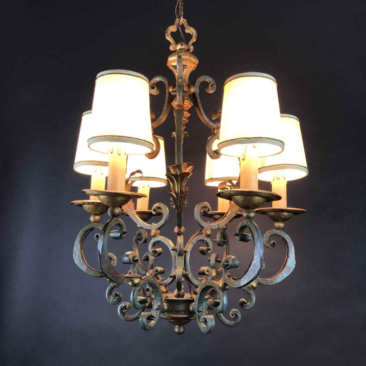 Louis XV 20th Century Italian Gray Painted Gilt-Leaf Wrought Iron Chandelier
