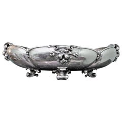20th Century Italian Hammered Embossed Silver Centerpiece by Eros Genazzi, 1930s