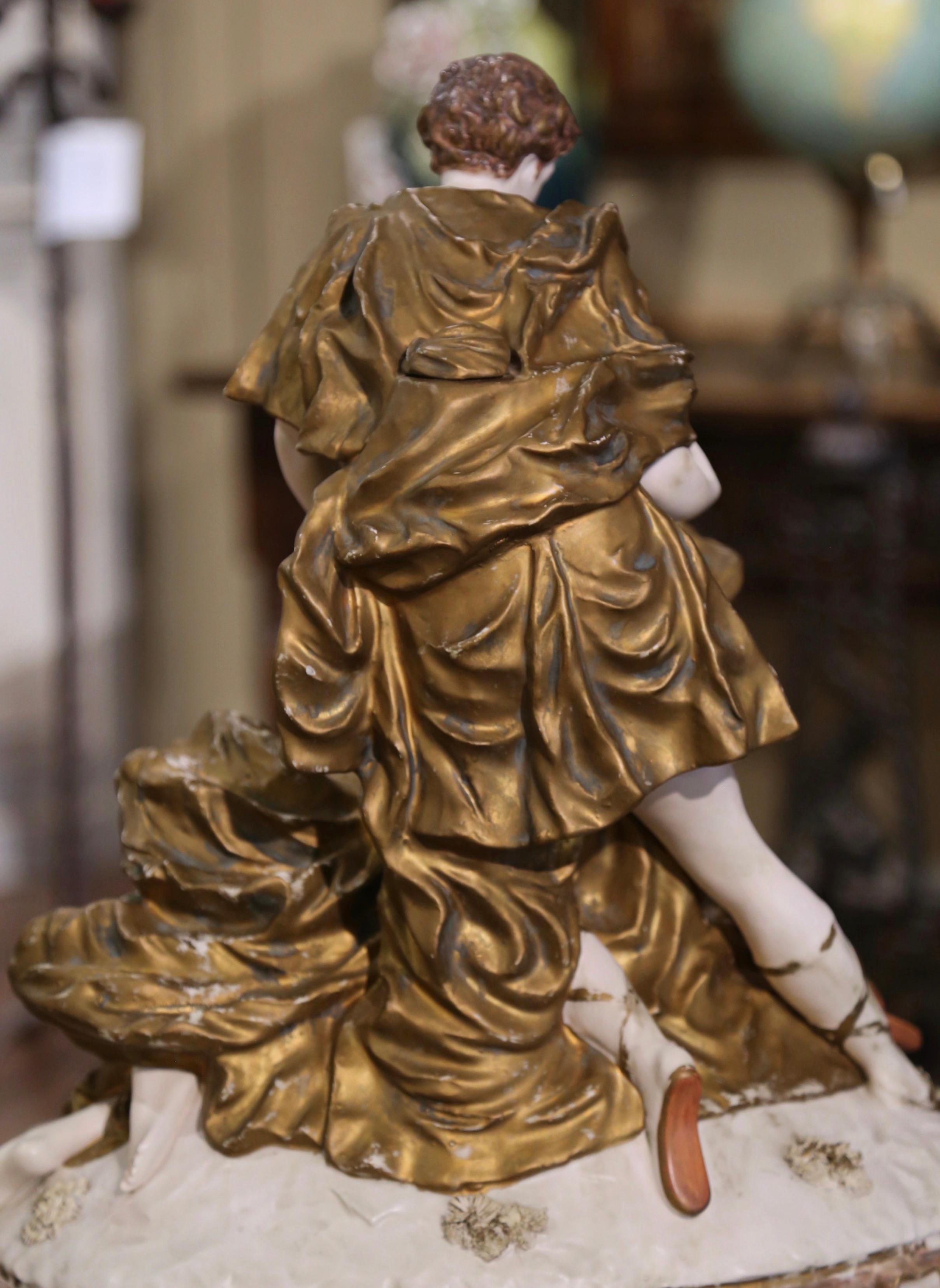 20th Century Italian Hand-Painted and Gilt Porcelain Capodimonte Figurine Statue For Sale 6
