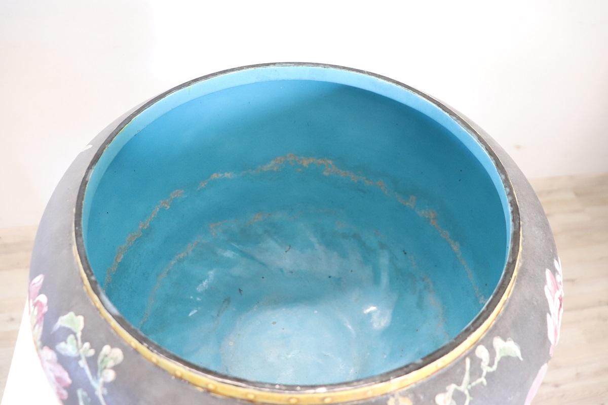 20th Century Italian Hand Painted Ceramic Vase For Sale 6