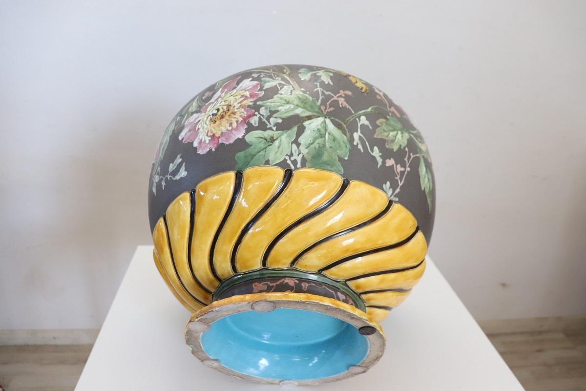 20th Century Italian Hand Painted Ceramic Vase For Sale 9