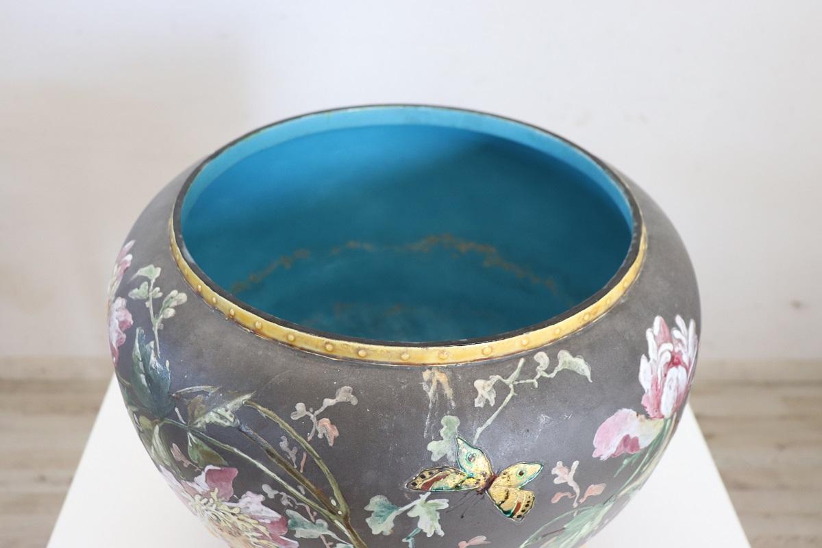 20th Century Italian Hand Painted Ceramic Vase For Sale 10