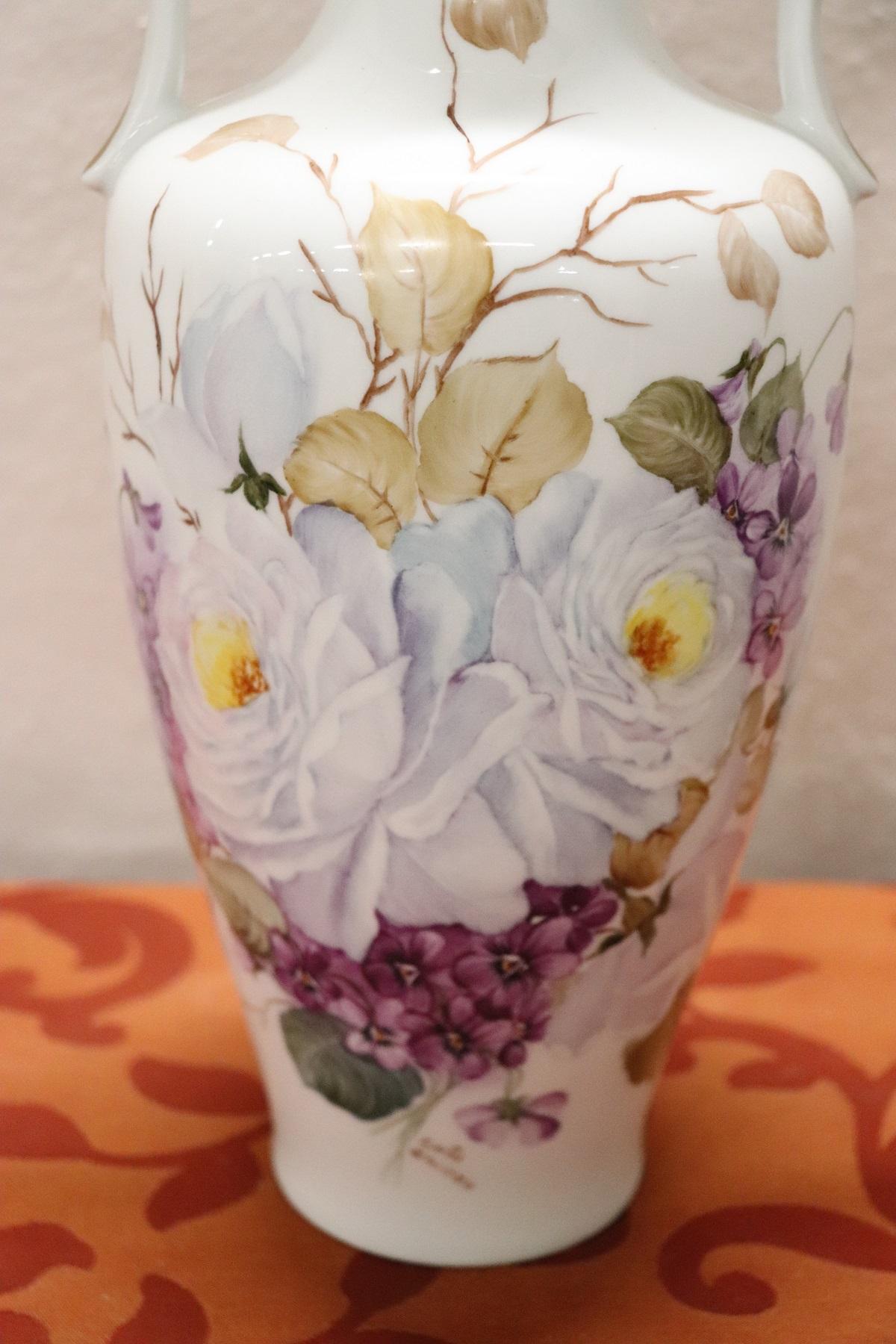Beautiful Italian vase in white ceramic with fine hand painted by the artist Giulia Chioso. Signed. Perfect for holding flowers!
  