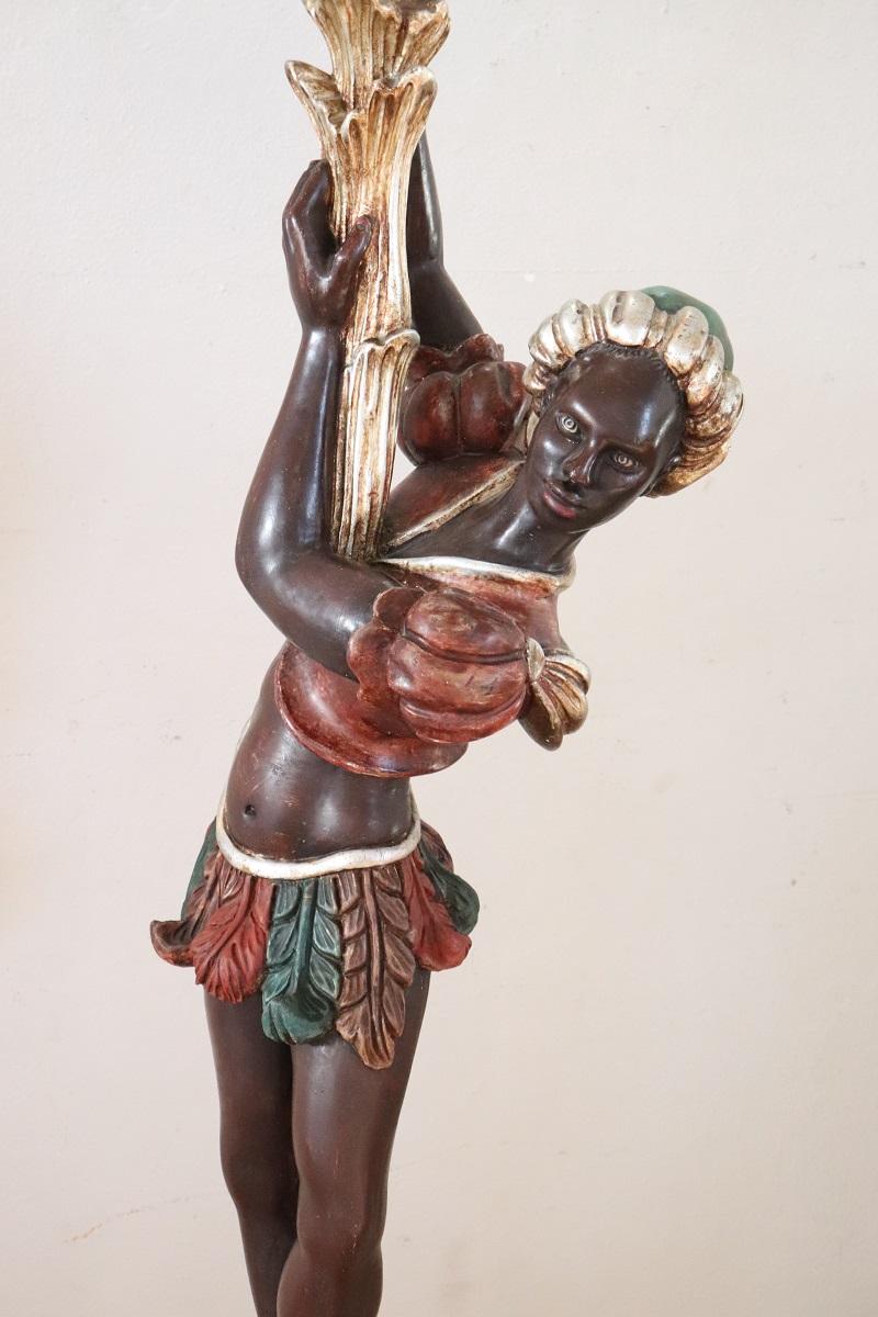 20th Century Italian Hand Painted Wood Venetian Moor Floor Lamp with 10 Bulbs In Good Condition In Casale Monferrato, IT