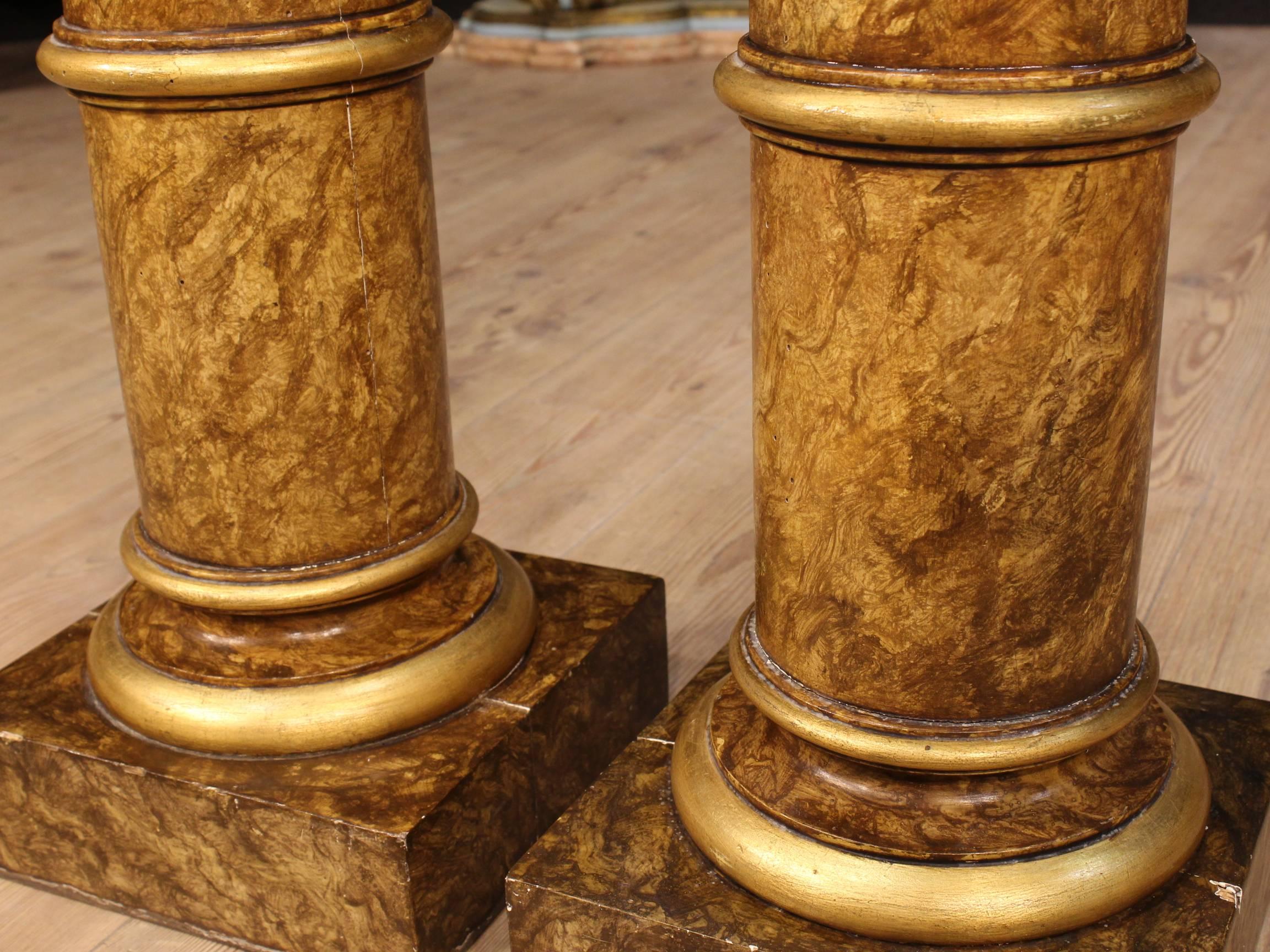 20th Century Italian Lacquered and Gilded Faux Marble Wood Pair of Columns, 1920 2