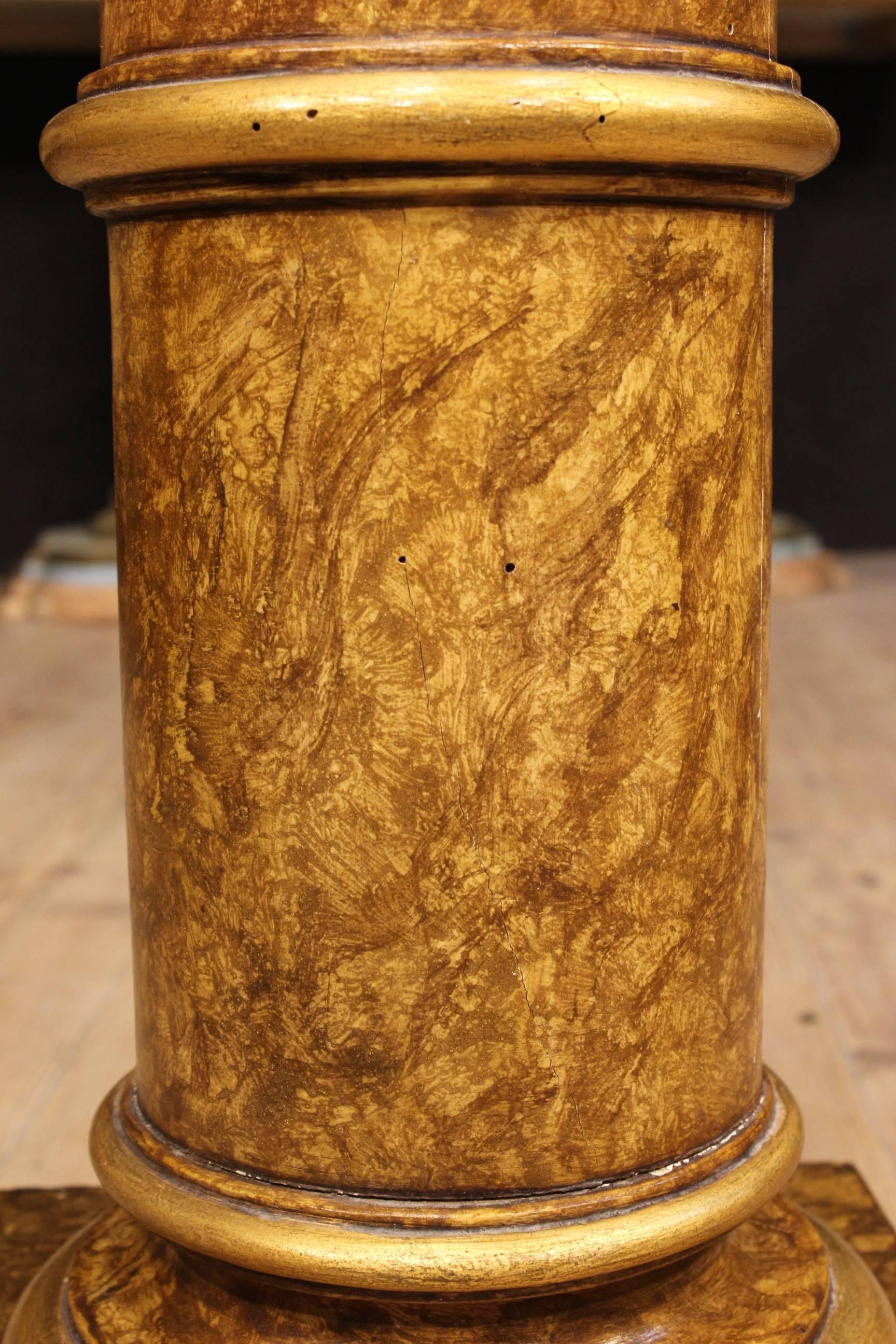 20th Century Italian Lacquered and Gilded Faux Marble Wood Pair of Columns, 1920 5