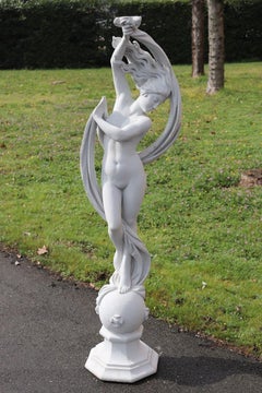 20th Century Italian Large Garden Statue "Dancing Venus"