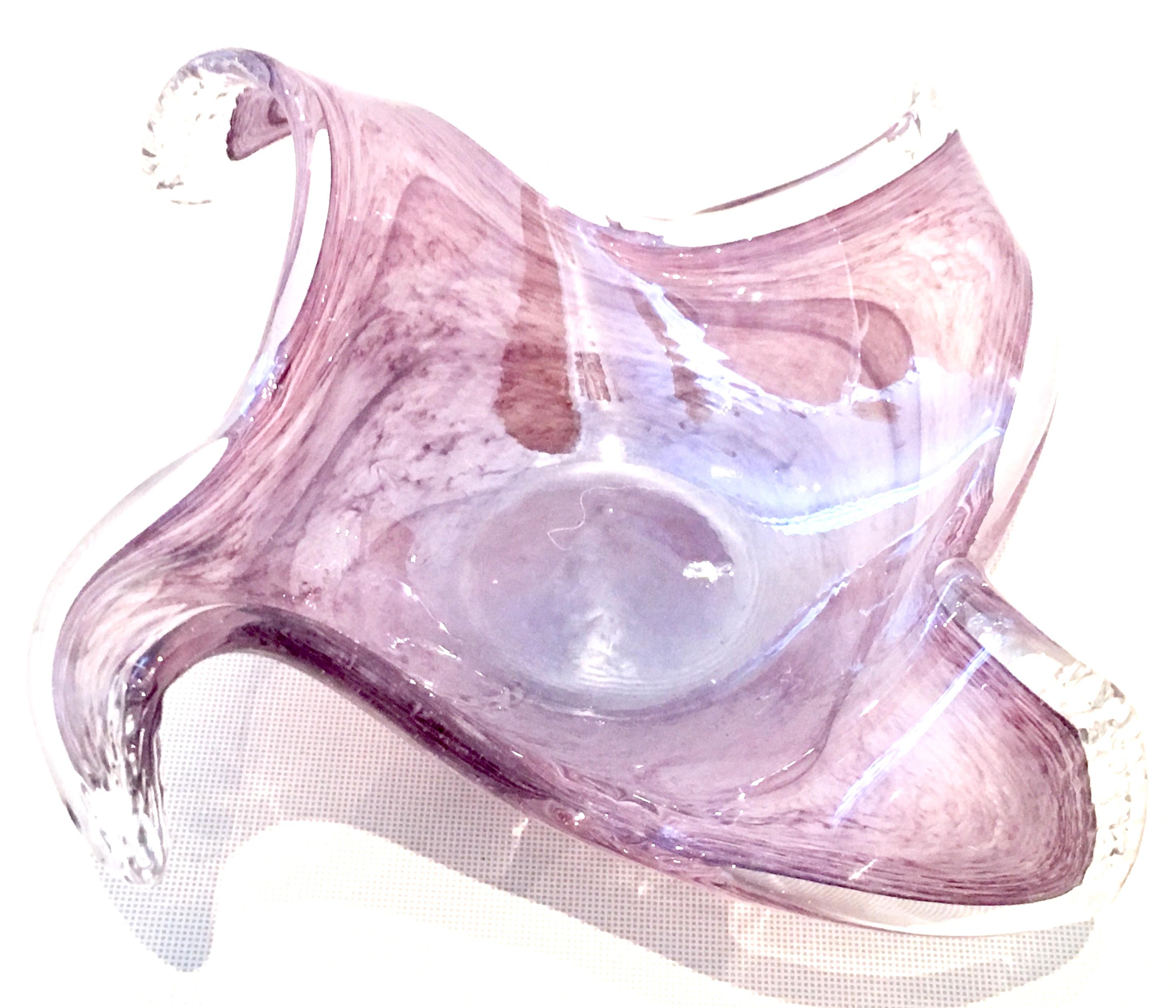 20th century Italian Lavorazione Arte Murano glass bowl. Features a purple swirl motif with textured translucent edges. The original manufacture sticker is present and reads: Lavorazione Arte Murano-Made In Italy.