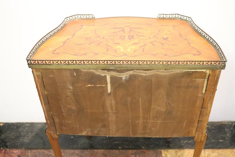 20th Century Italian Louis XV Style Inlay Wood and Golden Bronzes Side Table For Sale 5