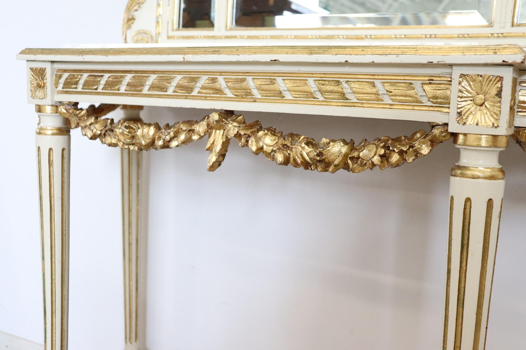 Mid-20th Century 20th Century Italian Louis XVI Style Golden and Lacquered Wood Console Table