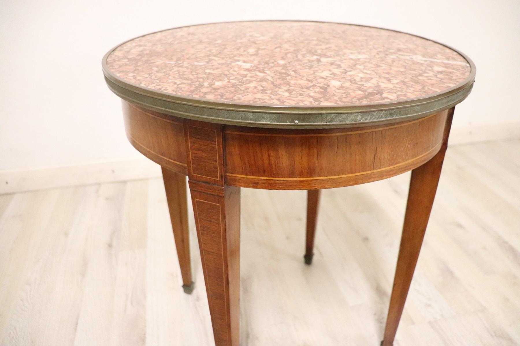 20th Century Italian Louis XVI Style Inlay Walnut Coffee Table or Side Table 3