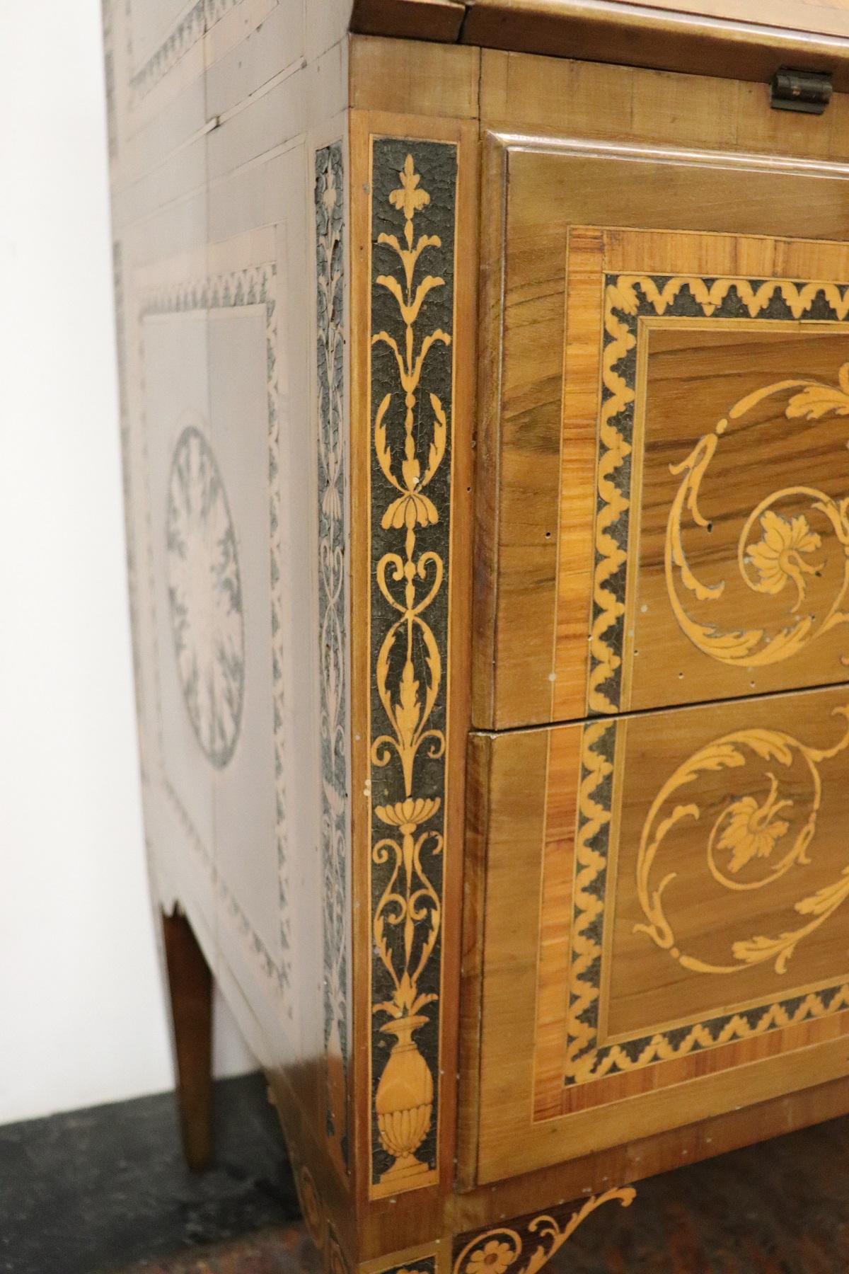 20th Century Italian Louis XVI Walnut Inlay Chest of Drawers with Secretaire 7