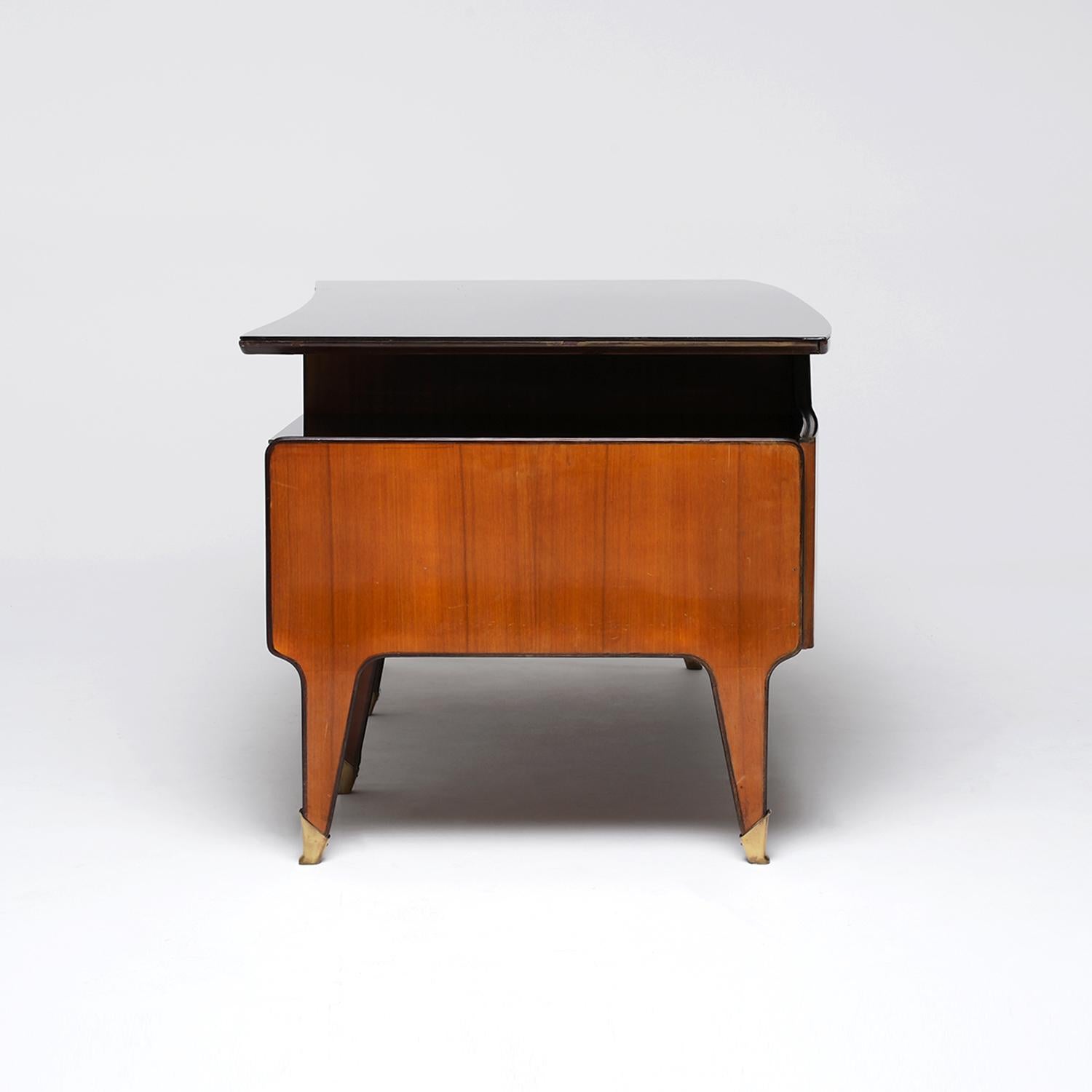 20th Century Italian Mahogany Writing Table - Vintage Desk by Vittorio Dassi For Sale 4