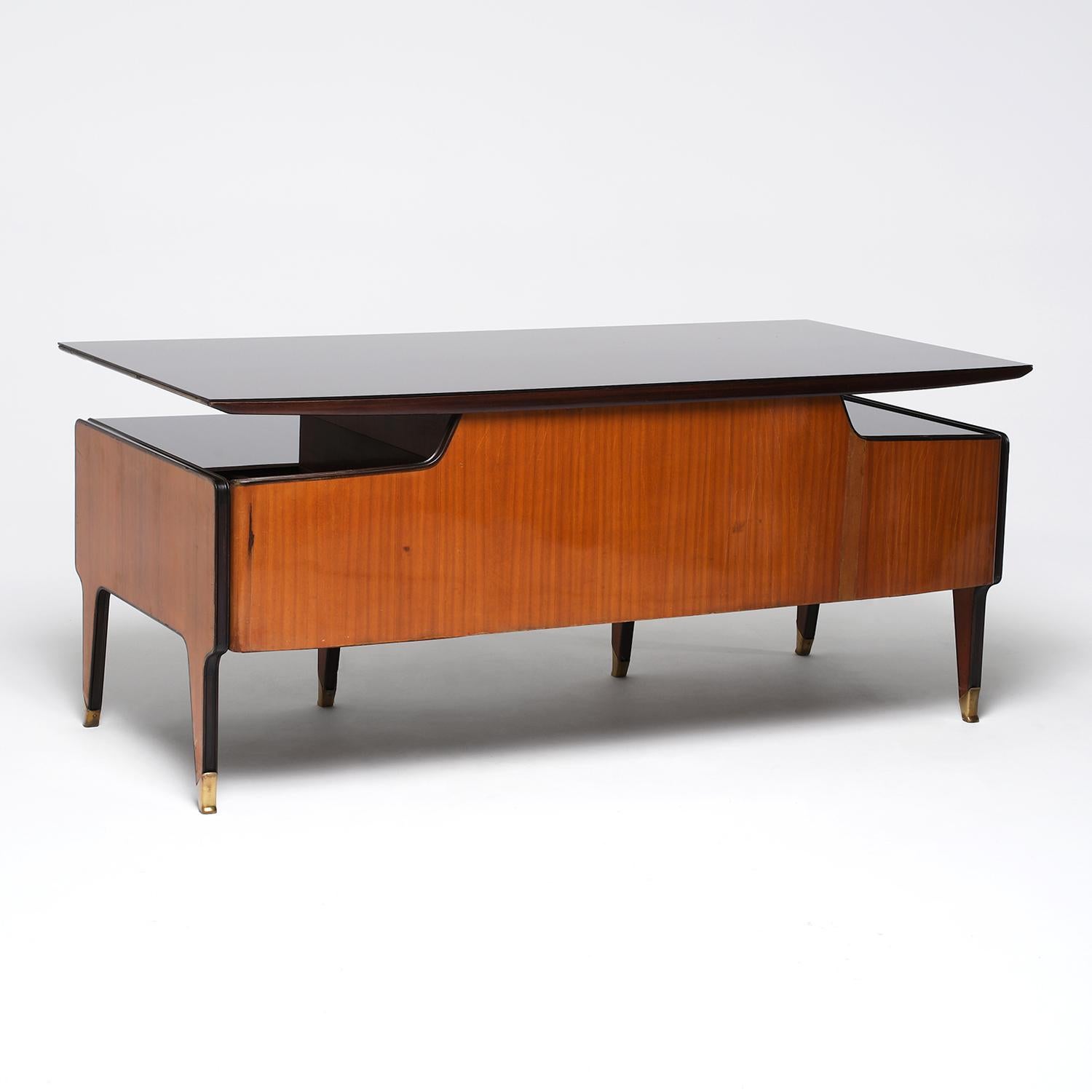 20th Century Italian Mahogany Writing Table - Vintage Desk by Vittorio Dassi For Sale 7