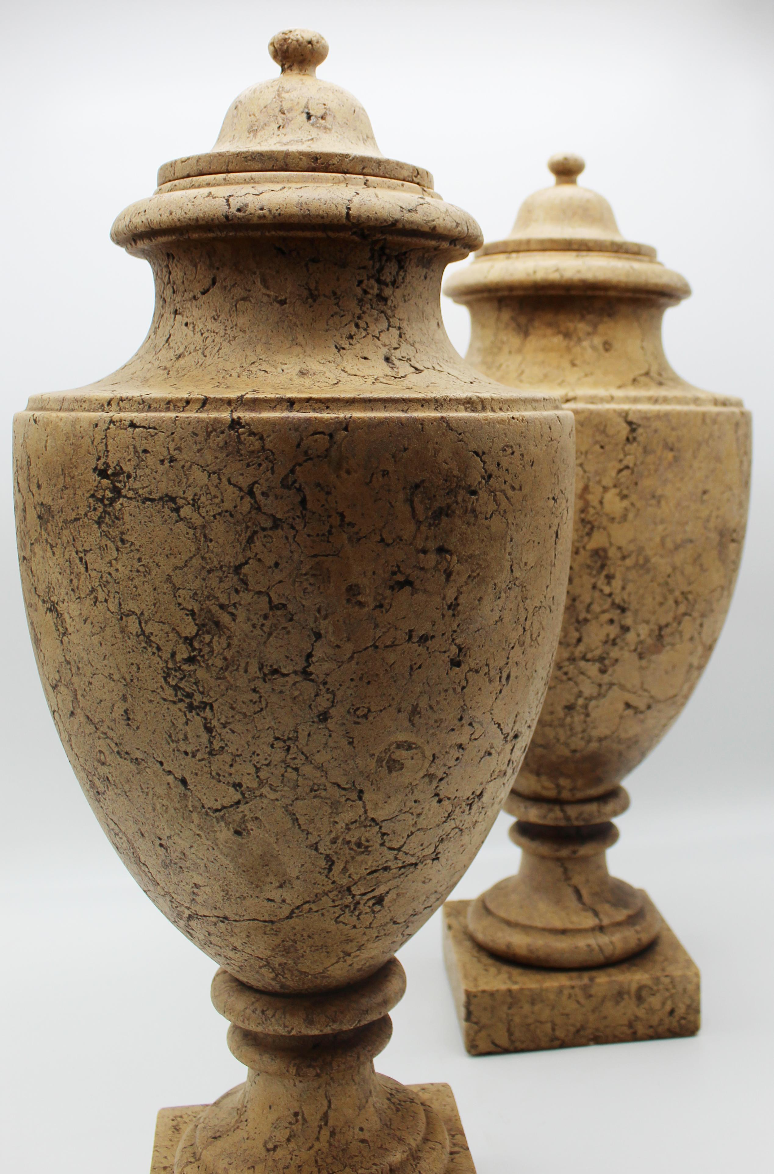 20th Century Italian Marble Broccatello Yellow Red Neoclassical Style Pair Vases In Good Condition In Roma, IT