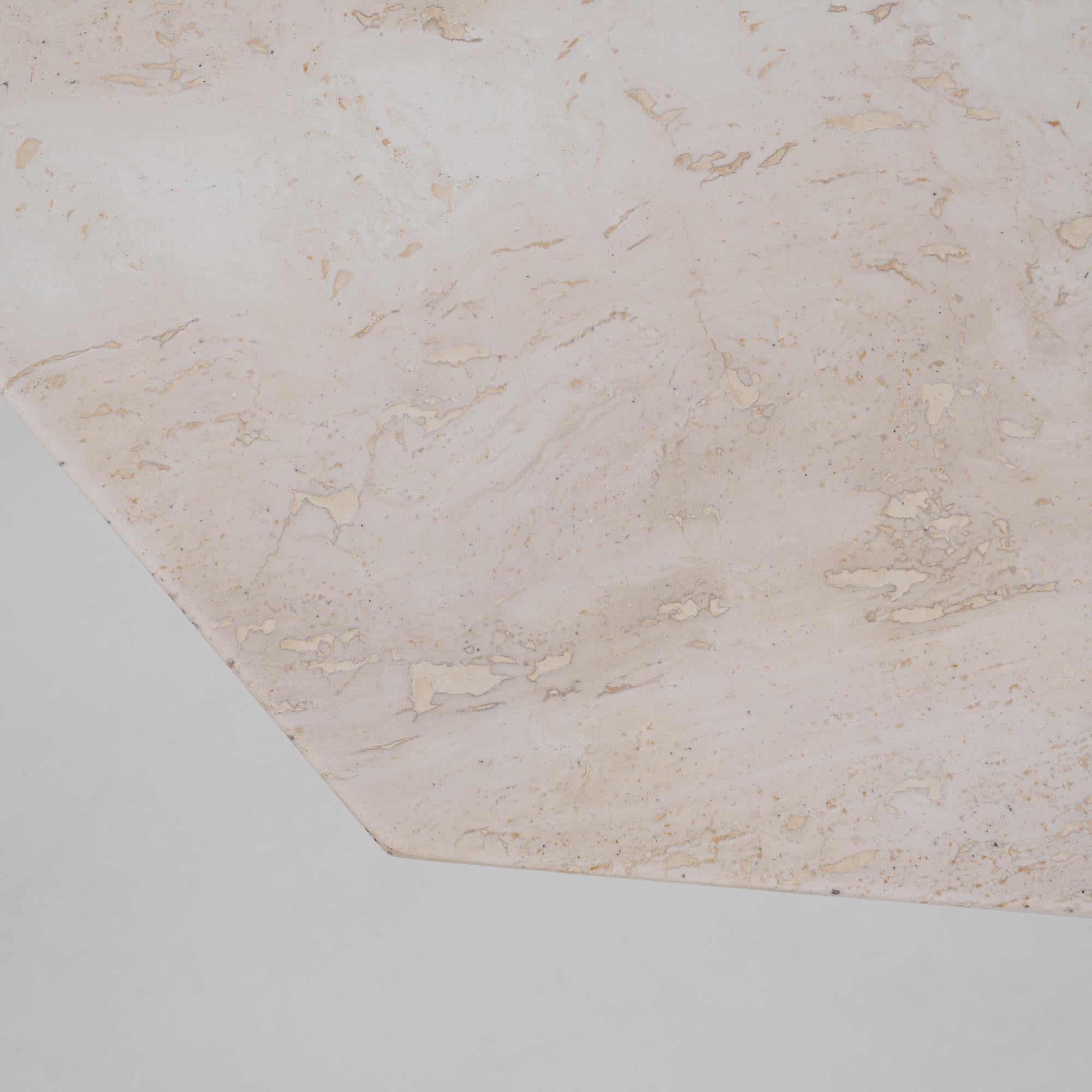 Table de salle à manger italienne en marbre du 20e siècle en vente 6