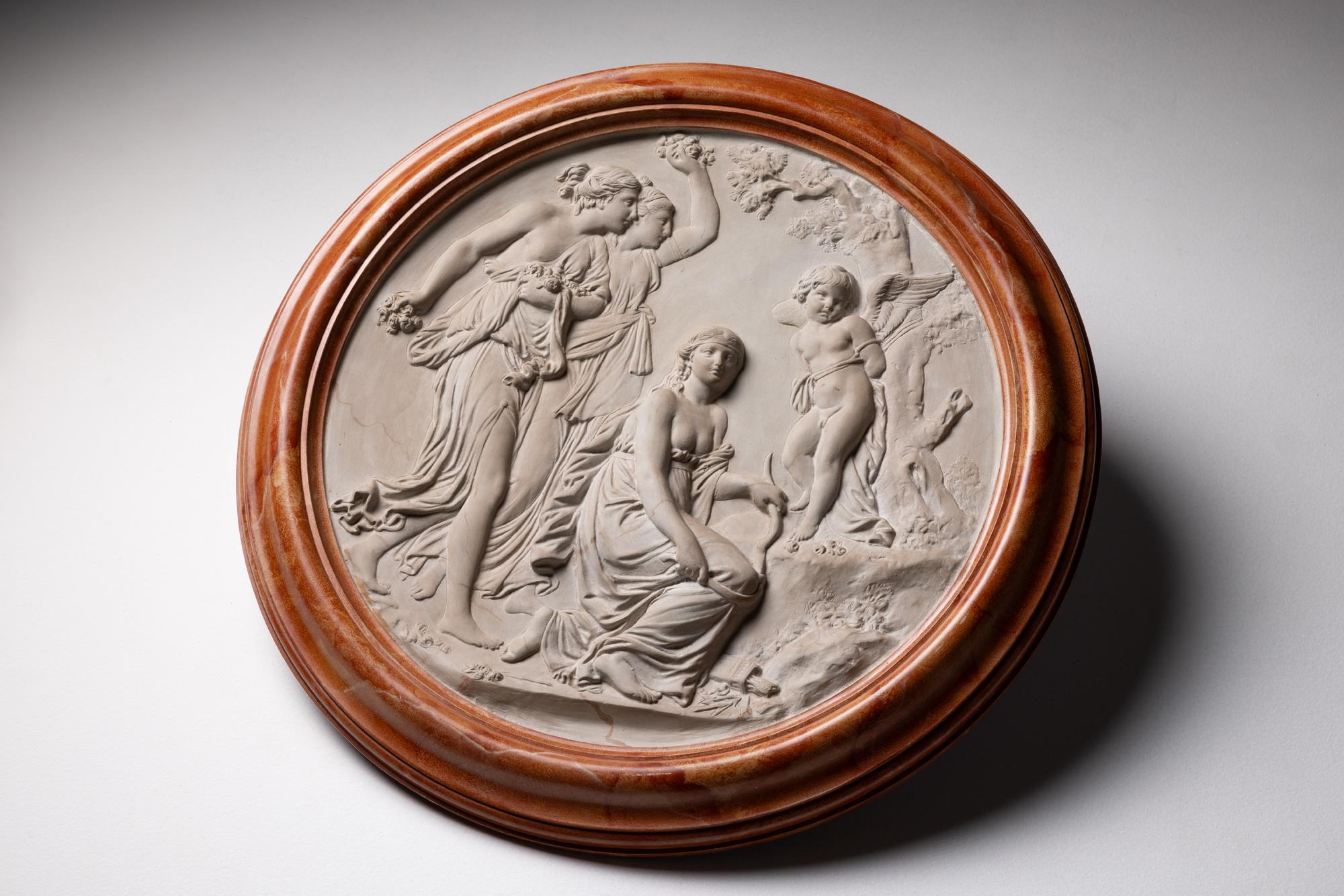 Italiano Medaglione italiano del XX secolo in gesso, raffigurante il Giudizio di Parigi in vendita
