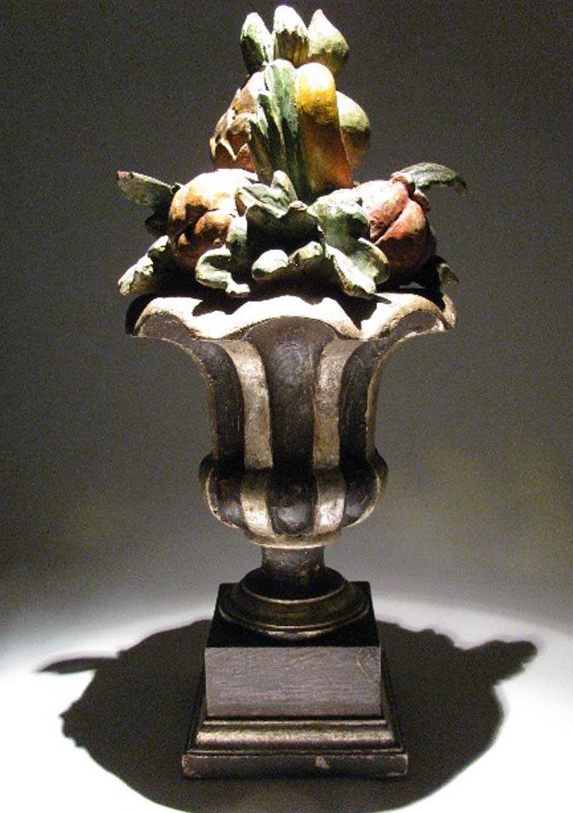 Renaissance Revival 20th Century Florentine Fruit Vase Centerpiece by Italian Bartolozzi Maioli For Sale