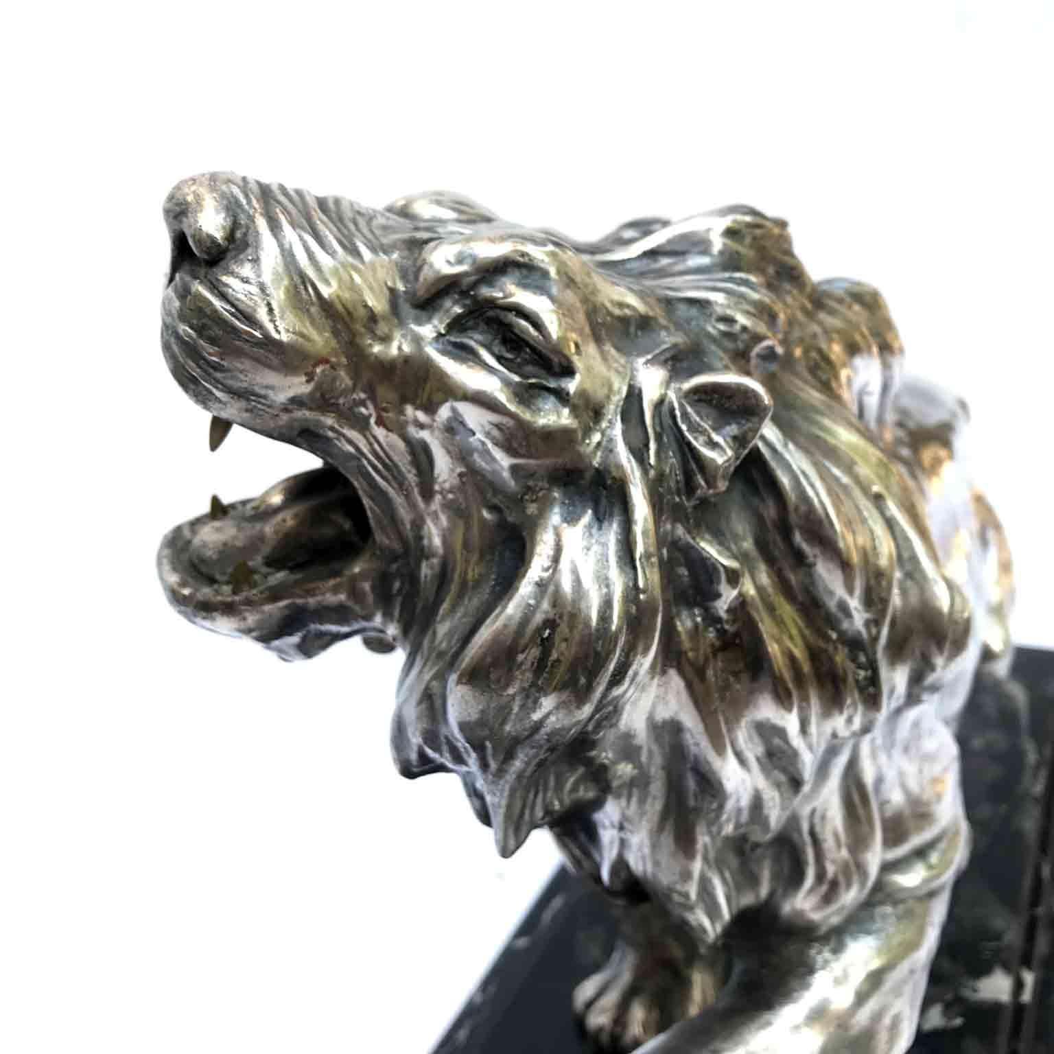 20th Century Italian Medici Lion Figure After Flaminio Vacca by Fabris M. In Good Condition In Milan, IT