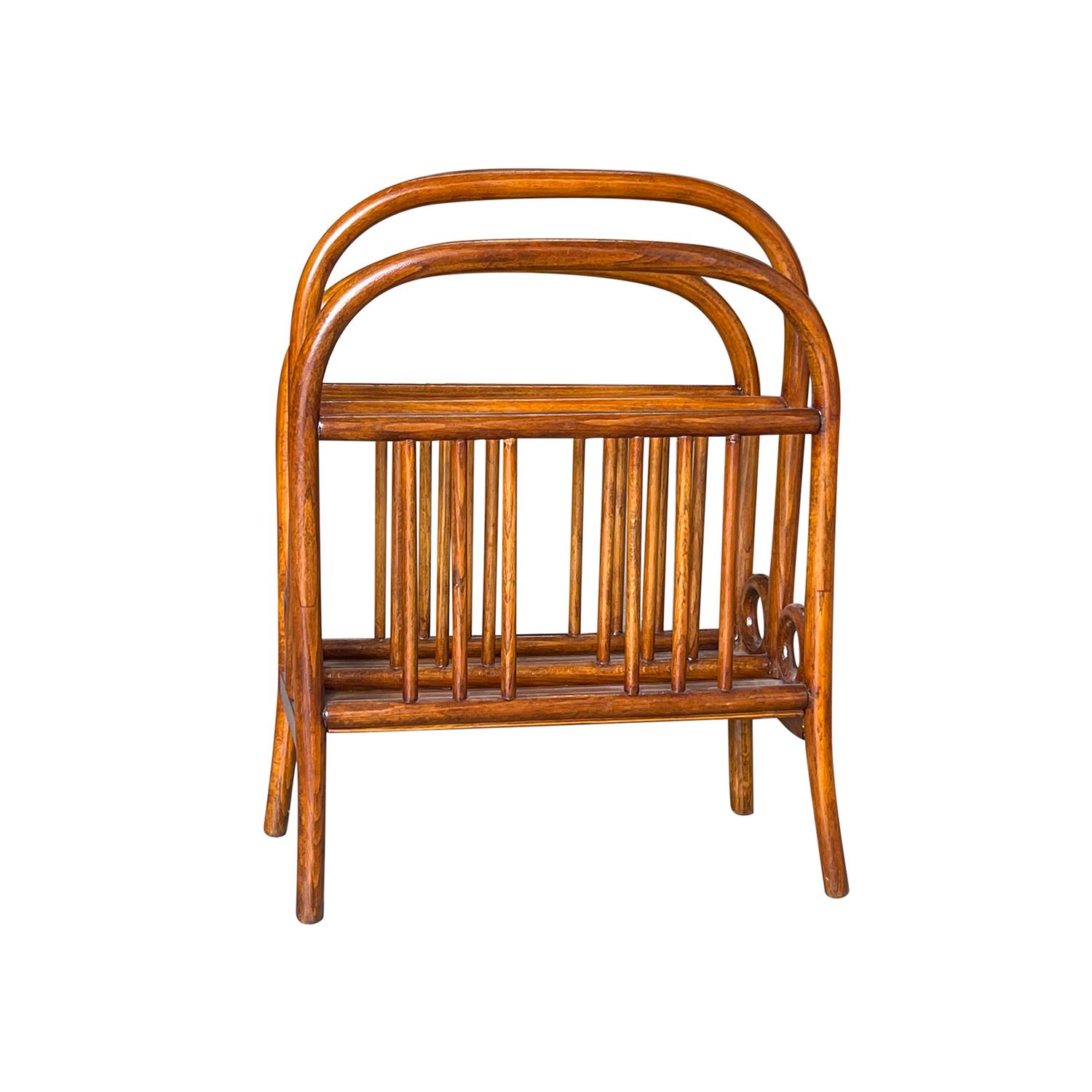 A large, vintage Mid-Century modern Italian magazine stand, holder made of hand crafted bamboo, in good condition. Wear consistent with age and use. Circa 1940 - 1950, Italy.