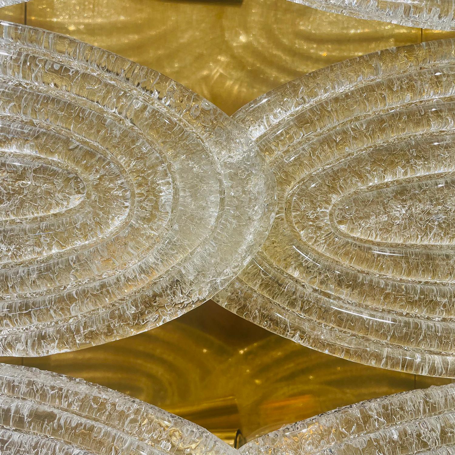 20th Century Italian Pair of Large Mid-Century Leaf Murano Glass Wall Scones For Sale 2
