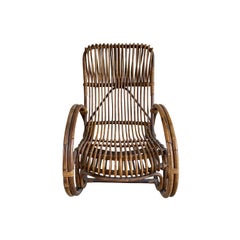 Italienischer Schaukelstuhl aus Rattan aus der Mitte des 20. Jahrhunderts – Vintage-Loungesessel