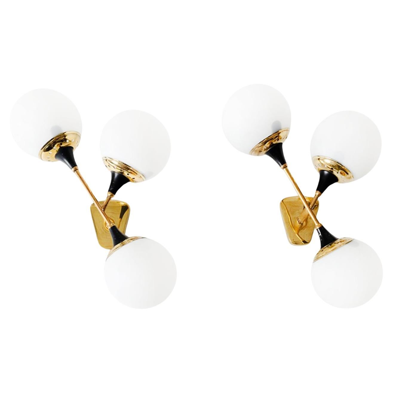 20th Century Italian Modern Pair of Vintage Opaline Glass Wall Lamps by Stilnovo For Sale