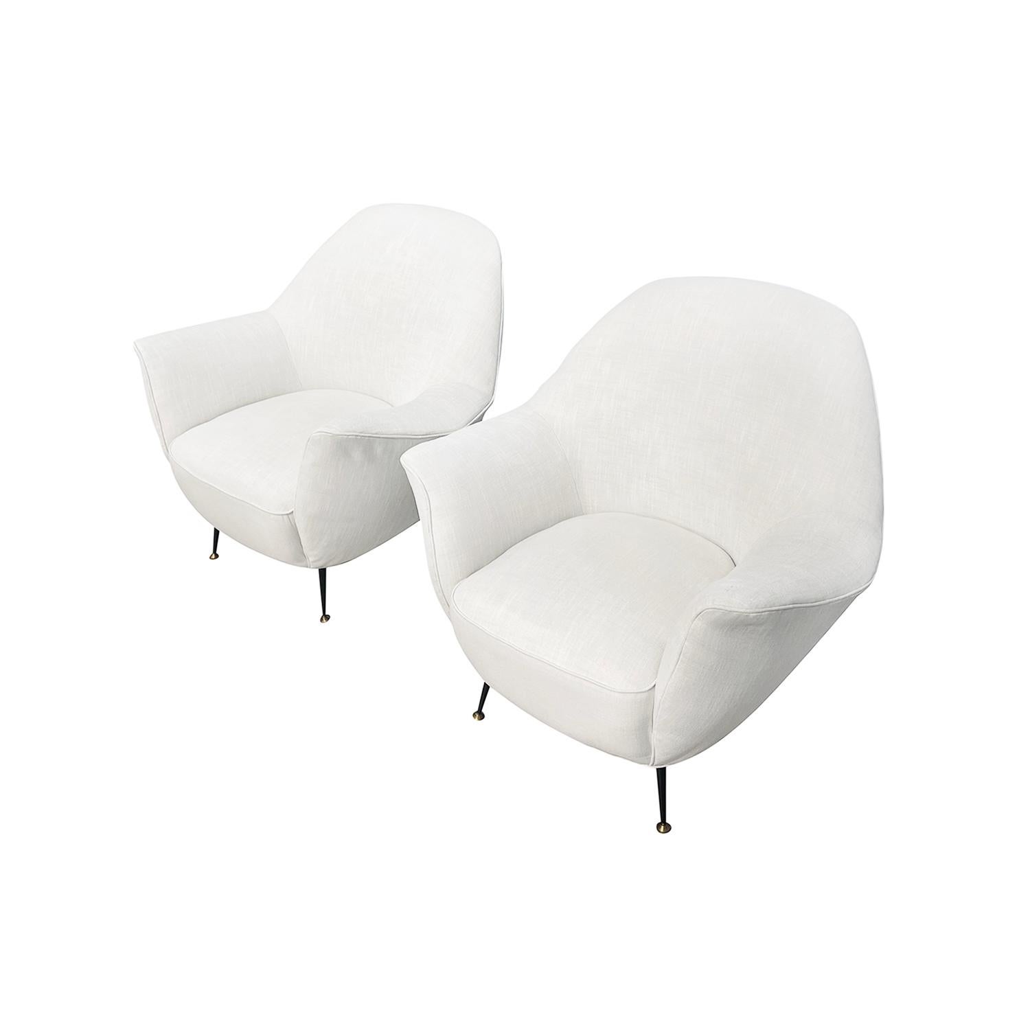 20th Century Italian Modern Pair of Vintage Sculptural Club Chairs In Good Condition For Sale In West Palm Beach, FL