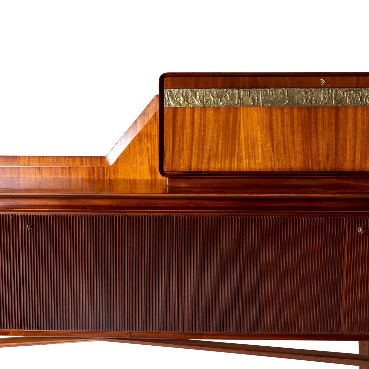 20. Jahrhundert Italienische Moderne Rosenholz-Credenza - Vintage Dry Bar von Mobili Cantù im Angebot 4