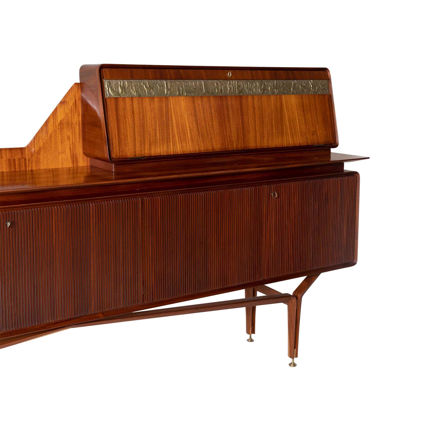 20. Jahrhundert Italienische Moderne Rosenholz-Credenza - Vintage Dry Bar von Mobili Cantù im Angebot 2