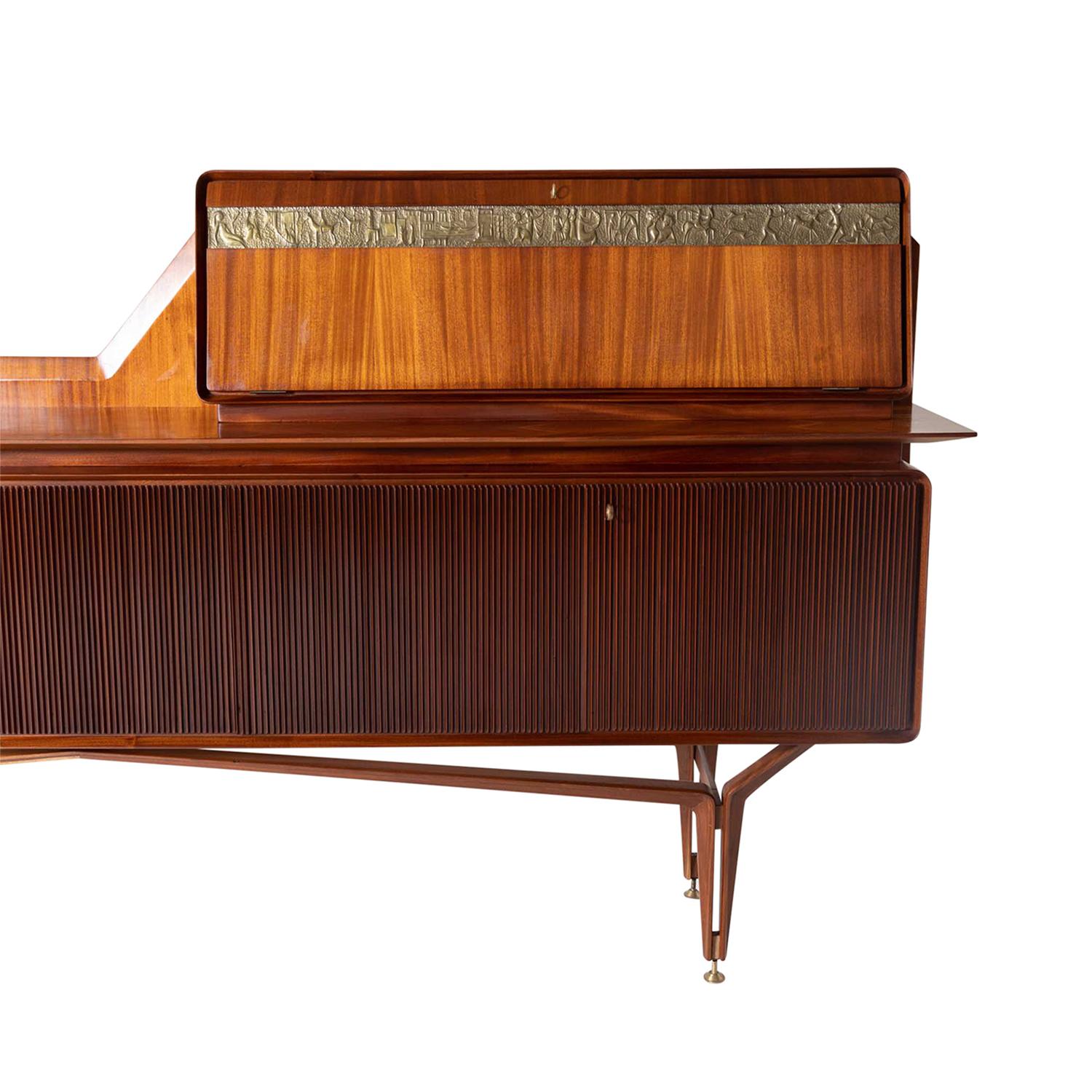 20. Jahrhundert Italienische Moderne Rosenholz-Credenza - Vintage Dry Bar von Mobili Cantù im Angebot 3