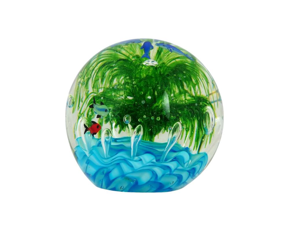20Th Century Italian Murano Art Glass Paperweight In Good Condition For Sale In New York, NY