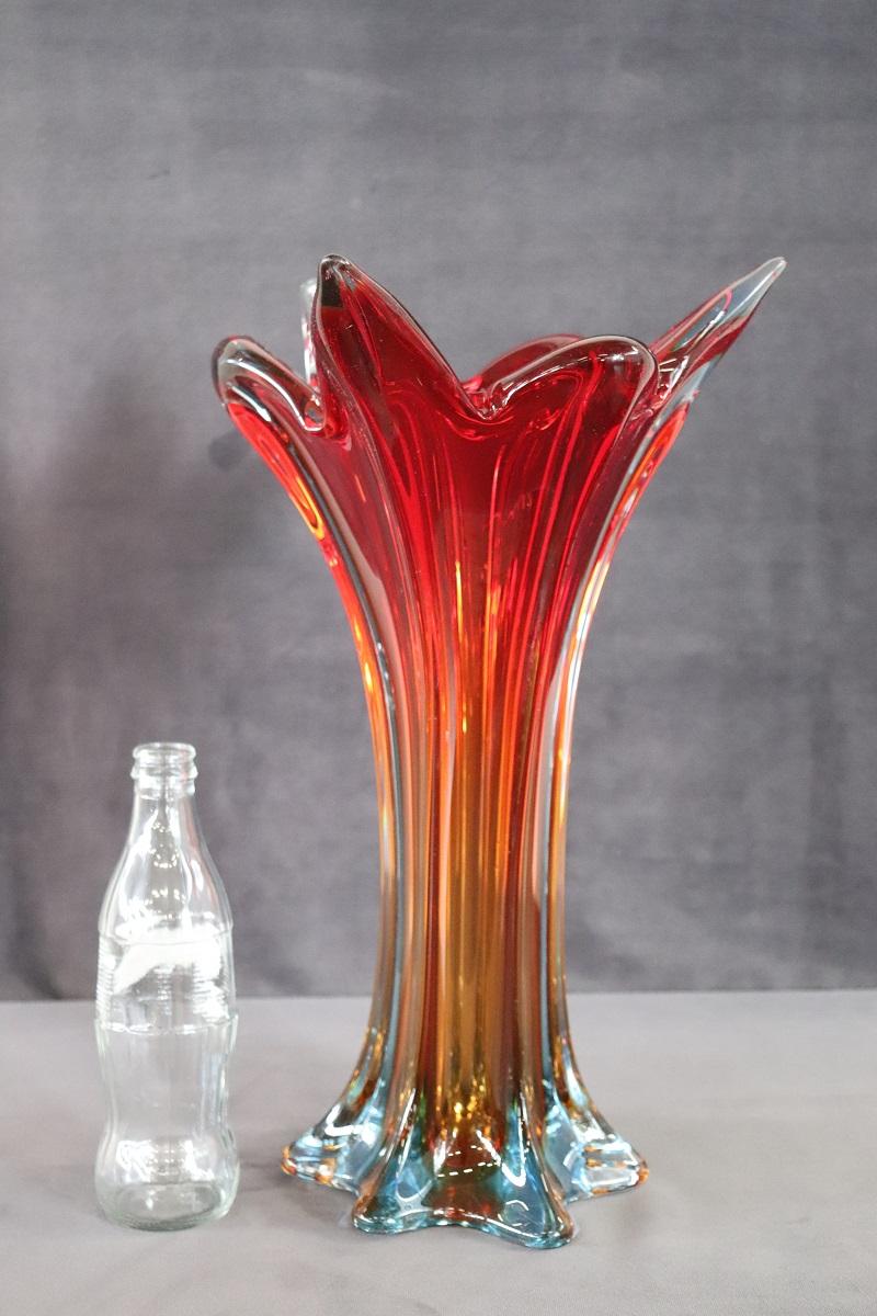 20th Century Italian Murano Artistic Glass Red Tall Vase, 1960s In Excellent Condition For Sale In Casale Monferrato, IT