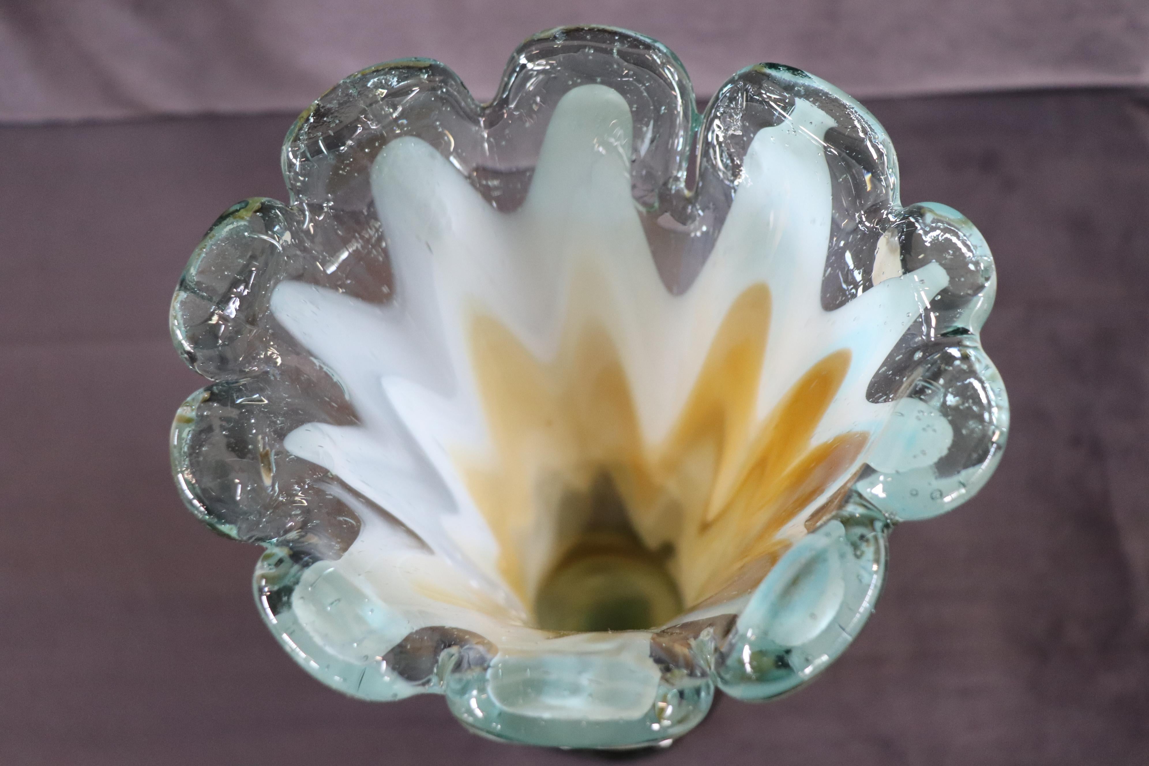 Jarrón alto de cristal artístico italiano de Murano del siglo XX, años 60 en venta 1