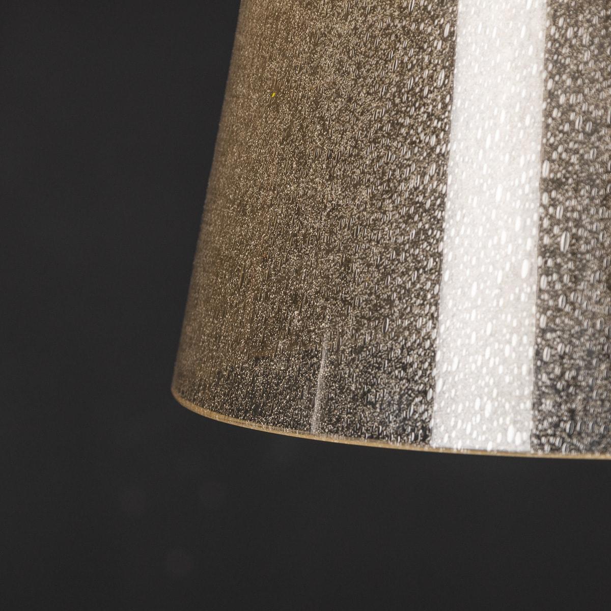 Ottone Lampada a sospensione a forma di cono in vetro di Murano del XX secolo, 1970 ca. in vendita