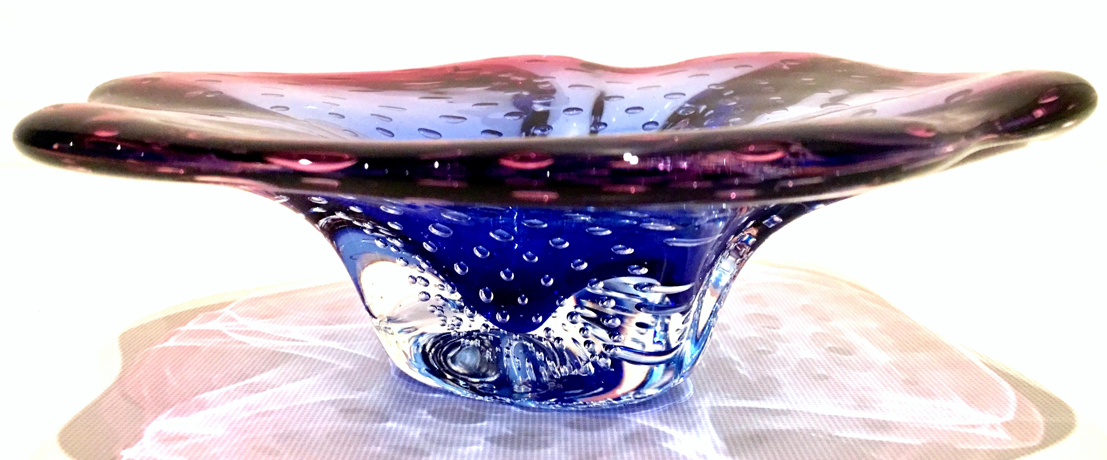 20th century organic modern Italian Murano glass two-tone sculptural bowl. This one of a kind piece of sculptural art features 