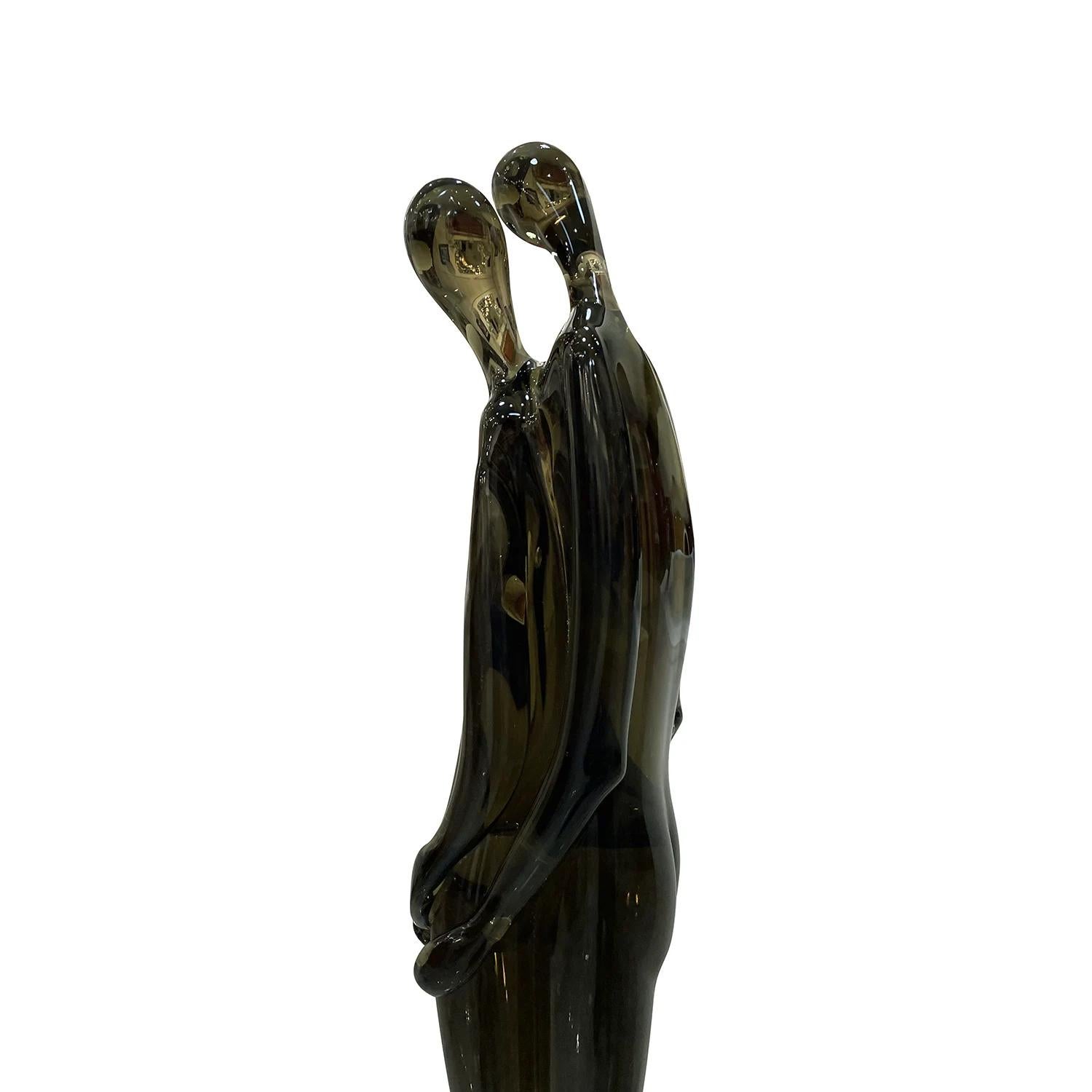 Sculpture italienne d'un couple en verre de Murano du 20ème siècle par Pino Signoretto en vente 1