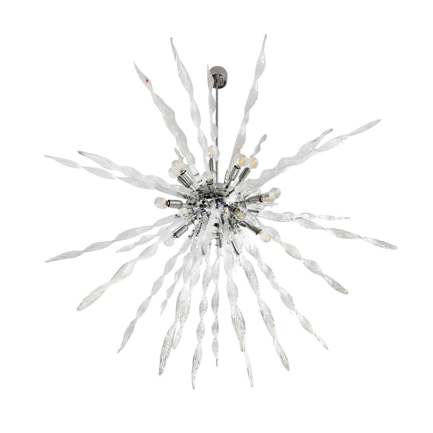 Mid-Century Modern 20th Century Italian Murano Glass Sputnik Light in the Style of Barovier & Toso For Sale