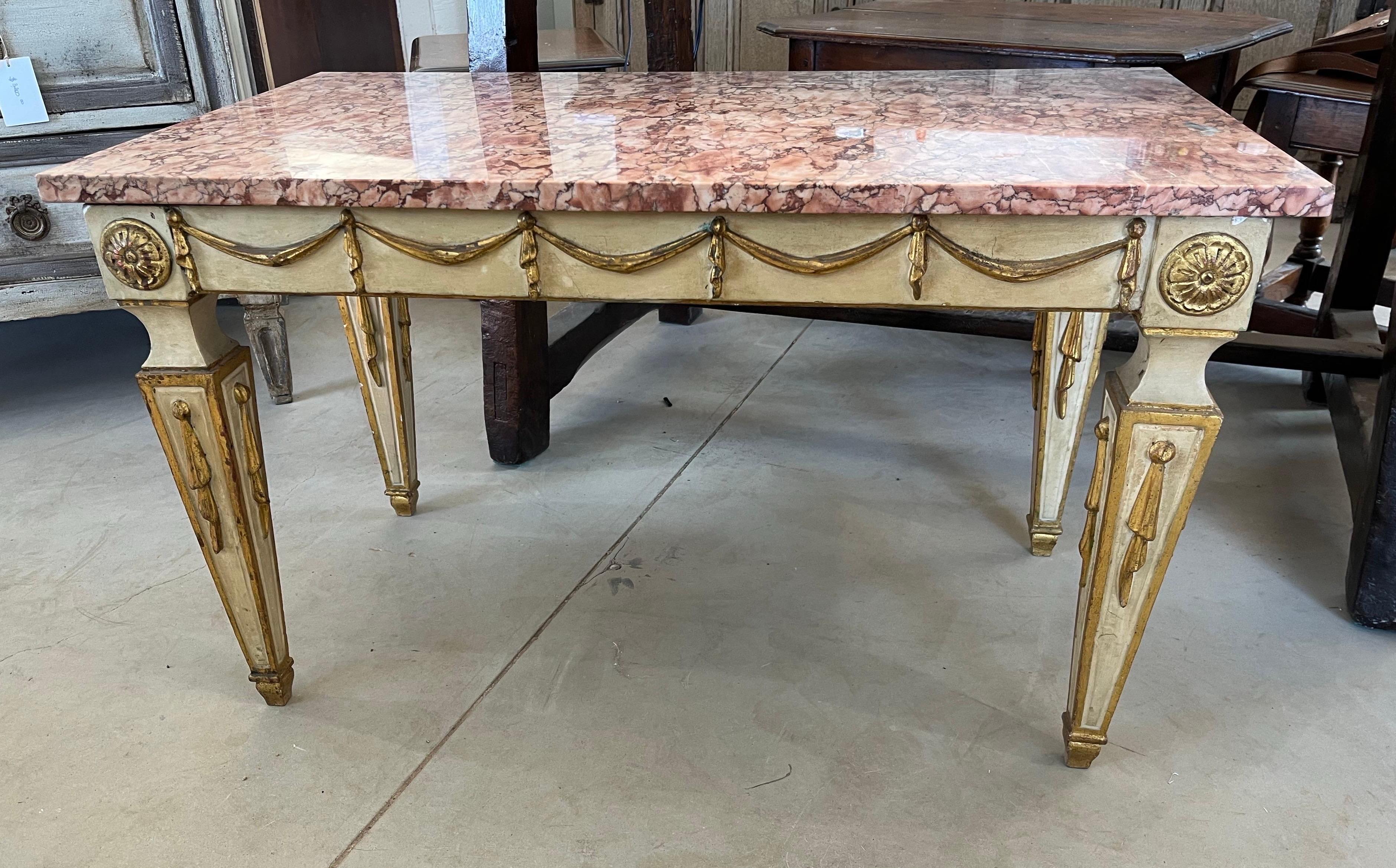 20th Century Italian Neoclassical Style Painted Coffee Table With Marble Top For Sale 5