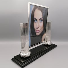 Cornice e specchio in argento massiccio del XX secolo in stile neoclassico italiano