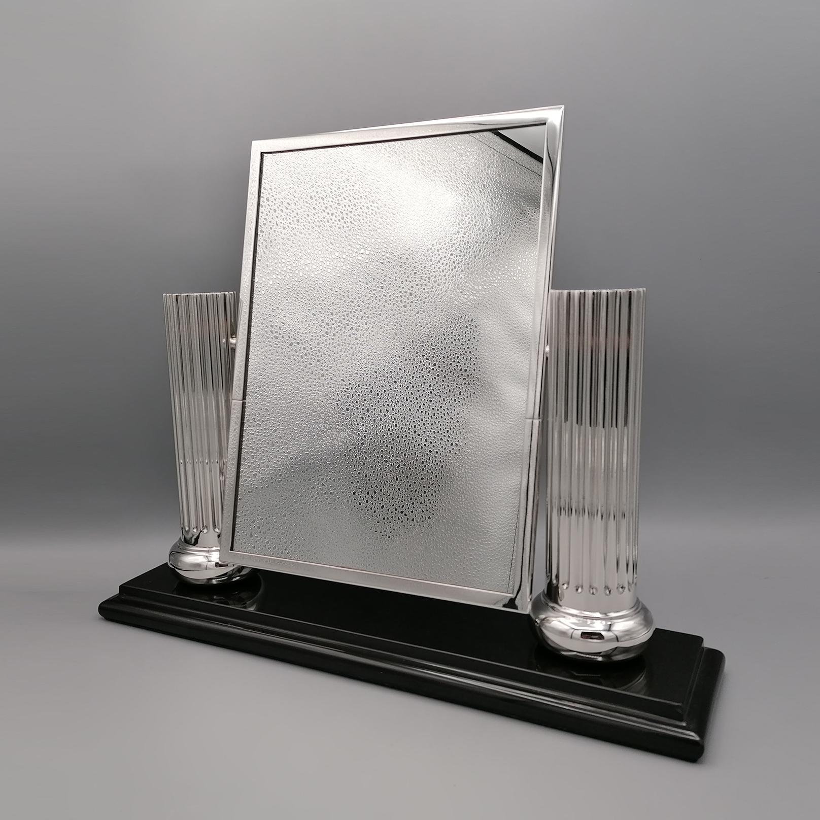 Rahmen und Spiegel aus Sterlingsilber im italienischen neoklassischen Stil des 20. Jahrhunderts (Italienisch)