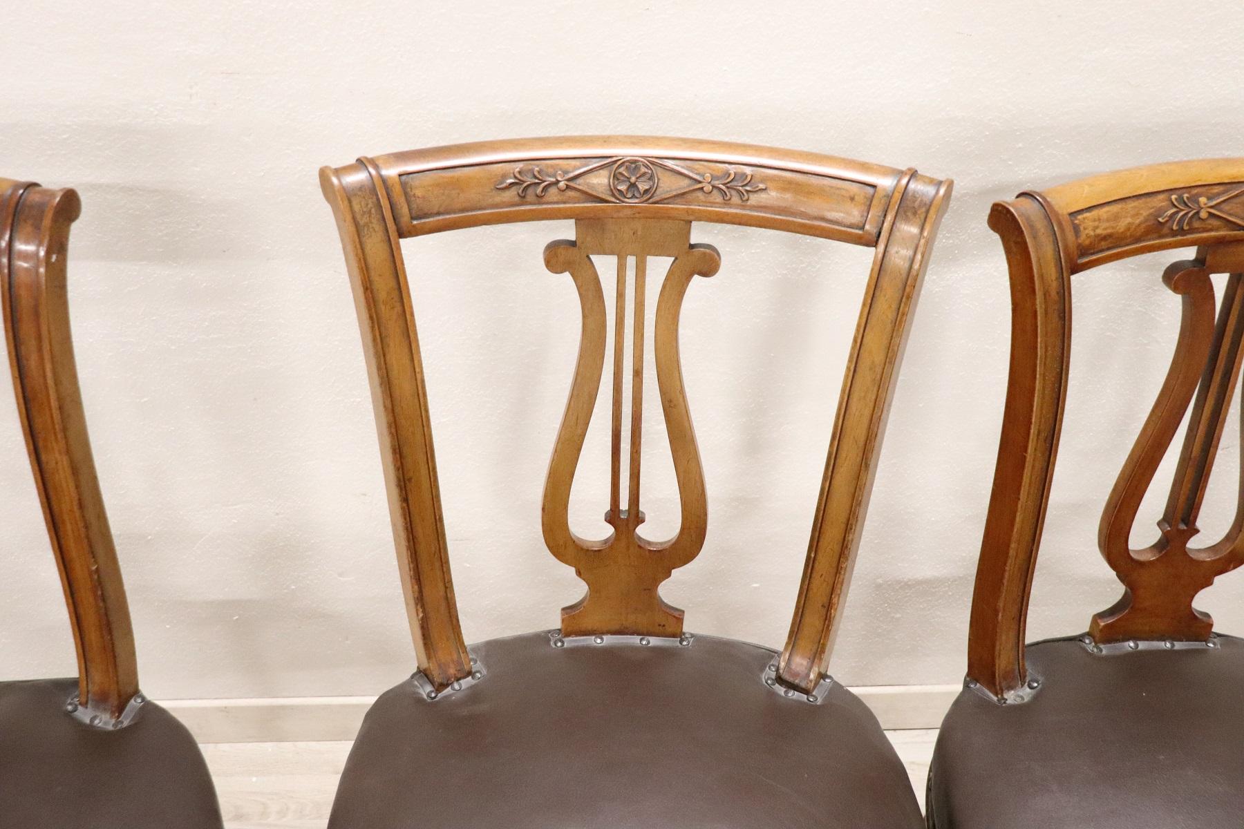 20th Century Italian Neoclassical Style Walnut Carved Dining Set 7 Pieces 12