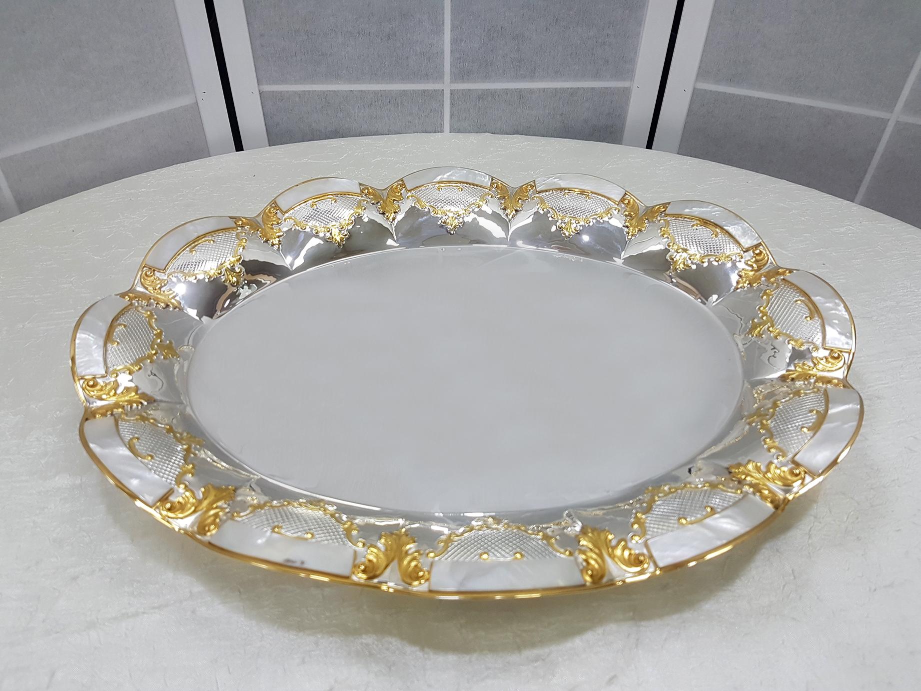 20th Century Italian Oval Silver Centerpiece with Mother of Pearl For Sale 11