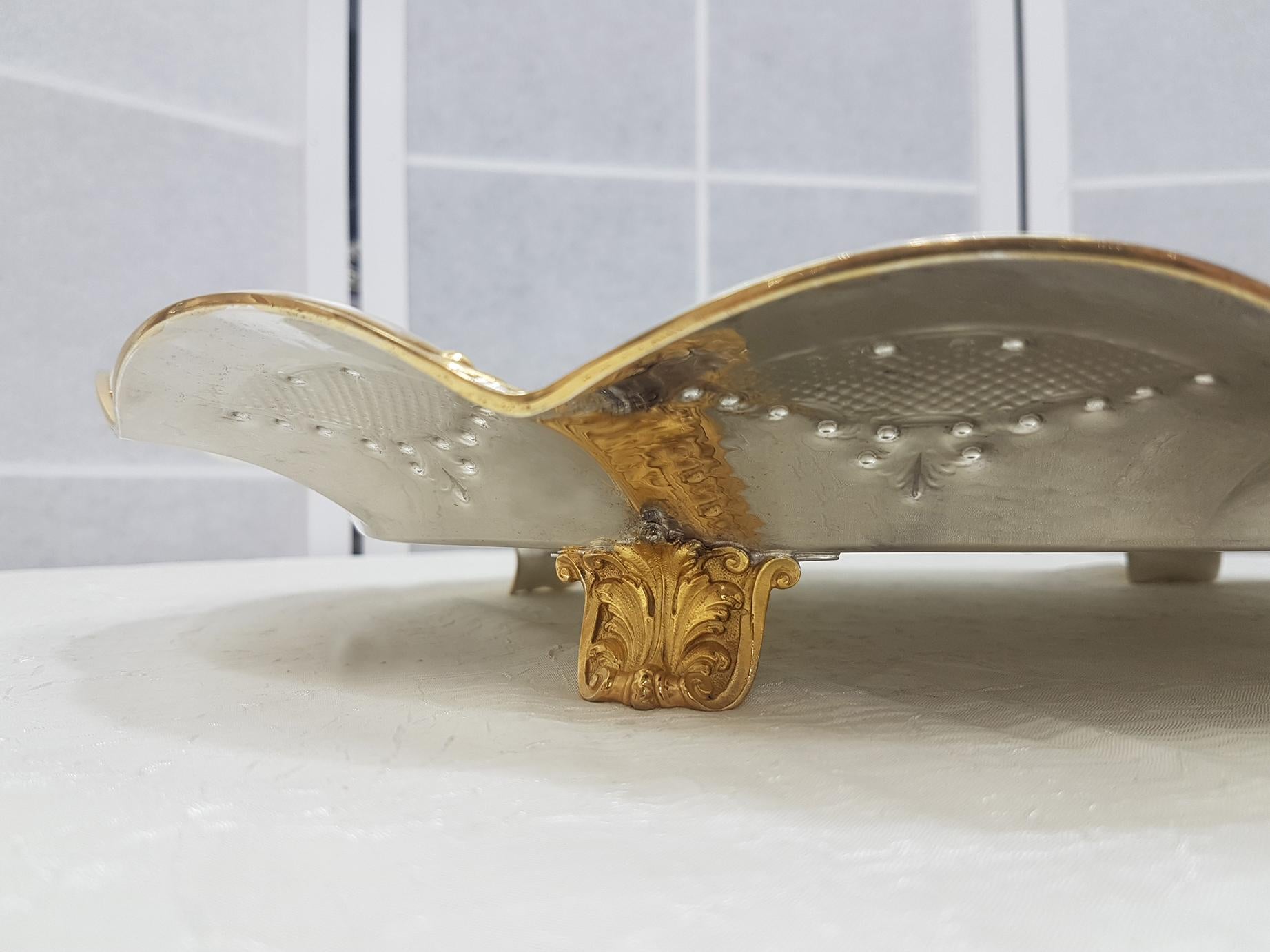Cast 20th Century Italian Oval Silver Centerpiece with Mother of Pearl For Sale