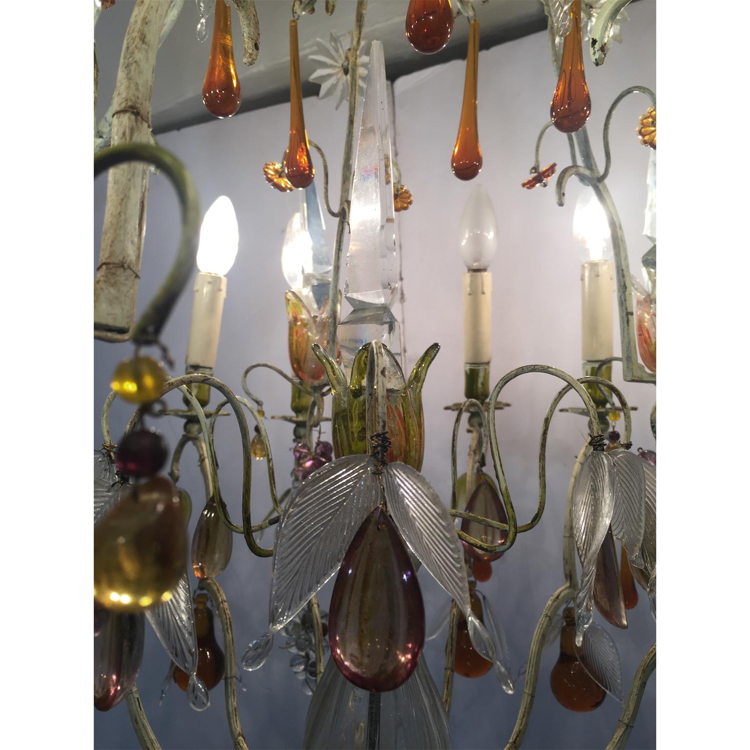 20th Century Italian Painted Bronze and Crystal Chandelier with Fruit Pendants im Angebot 5